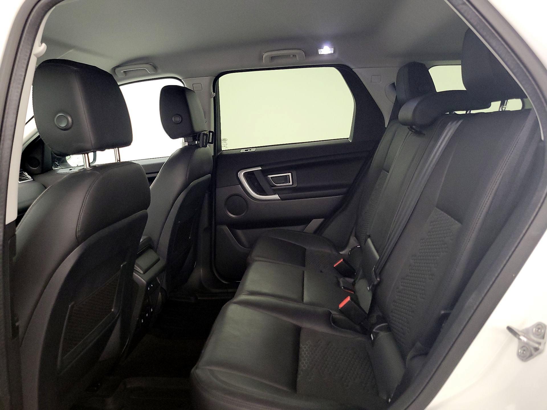 Thumbnail: 2019 Land Rover Discovery Sport - 20