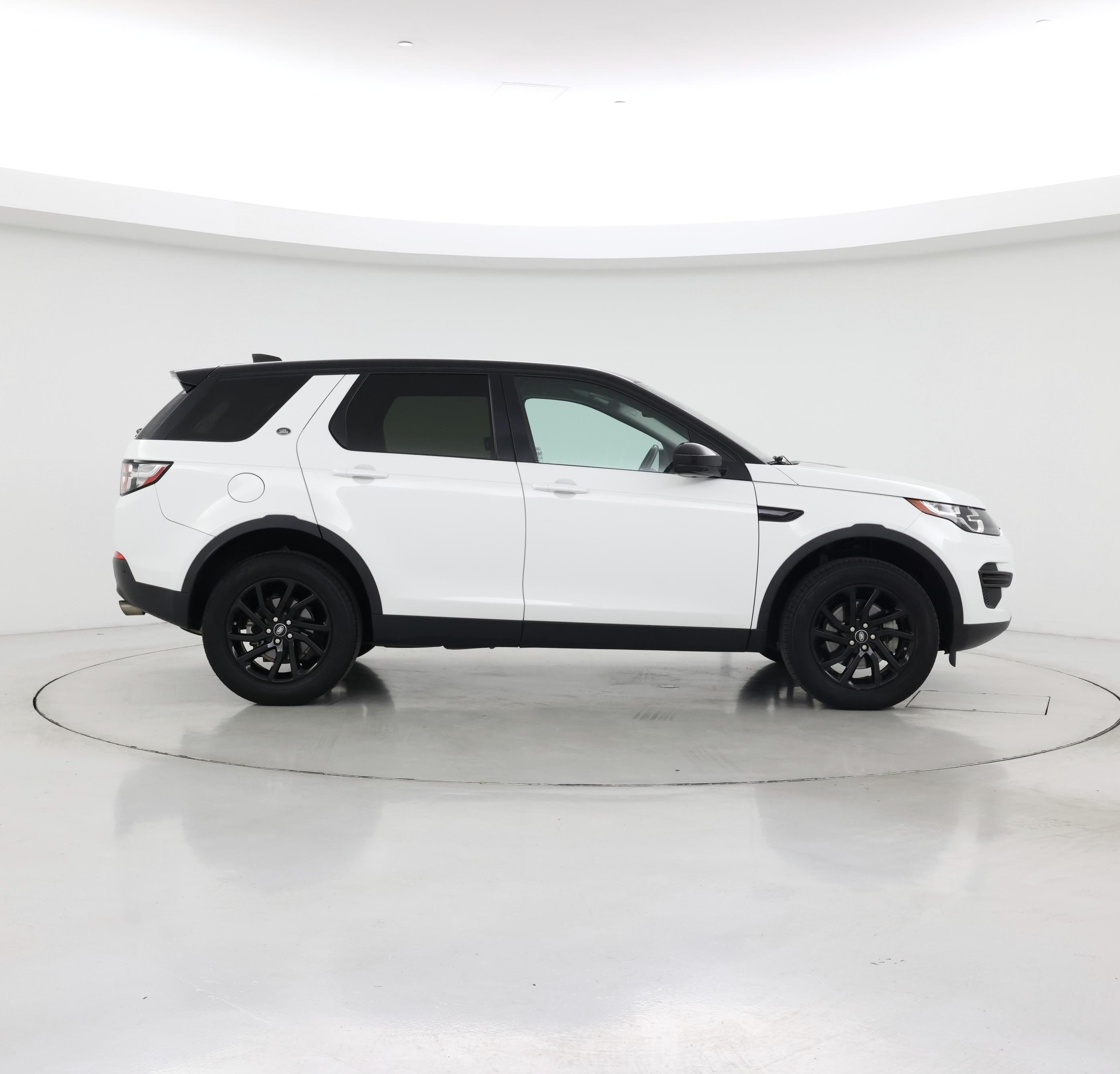 Thumbnail: 2019 Land Rover Discovery Sport - 7