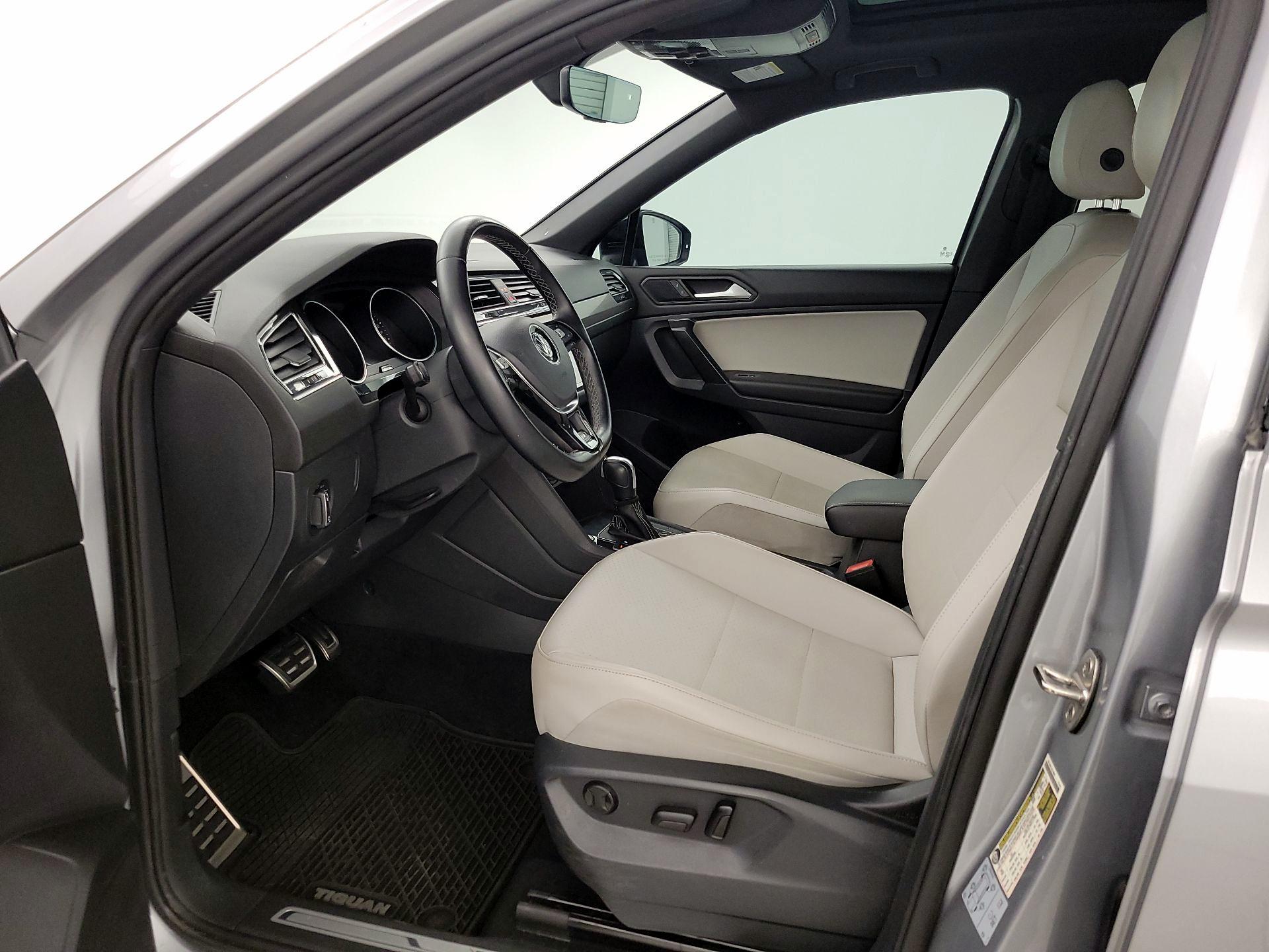 Thumbnail: 2021 Volkswagen Tiguan - 11