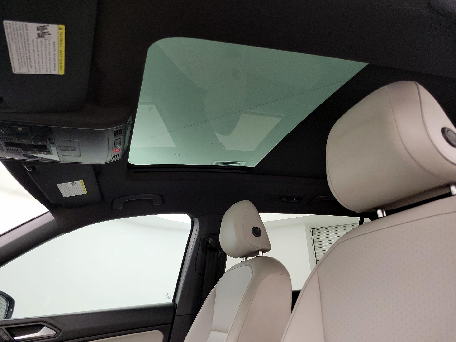 Thumbnail: 2021 Volkswagen Tiguan - 19