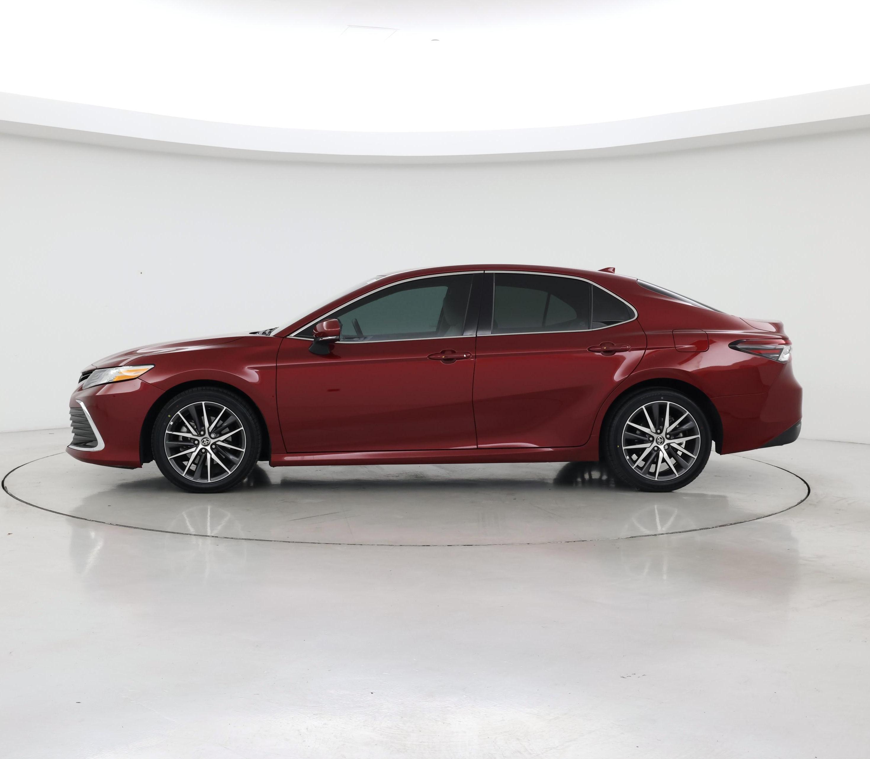 Thumbnail: 2022 Toyota Camry - 3