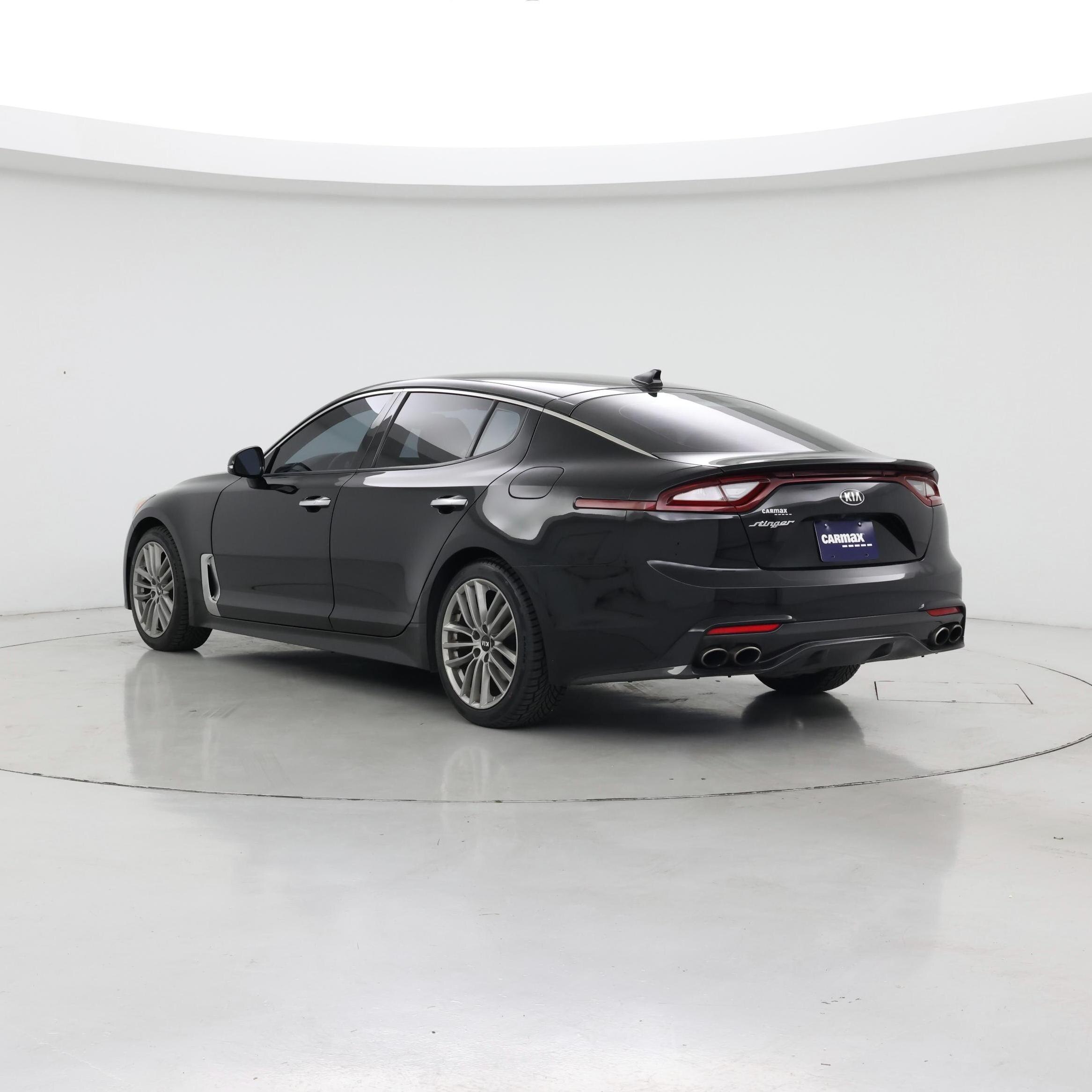 Thumbnail: 2018 Kia Stinger - 2