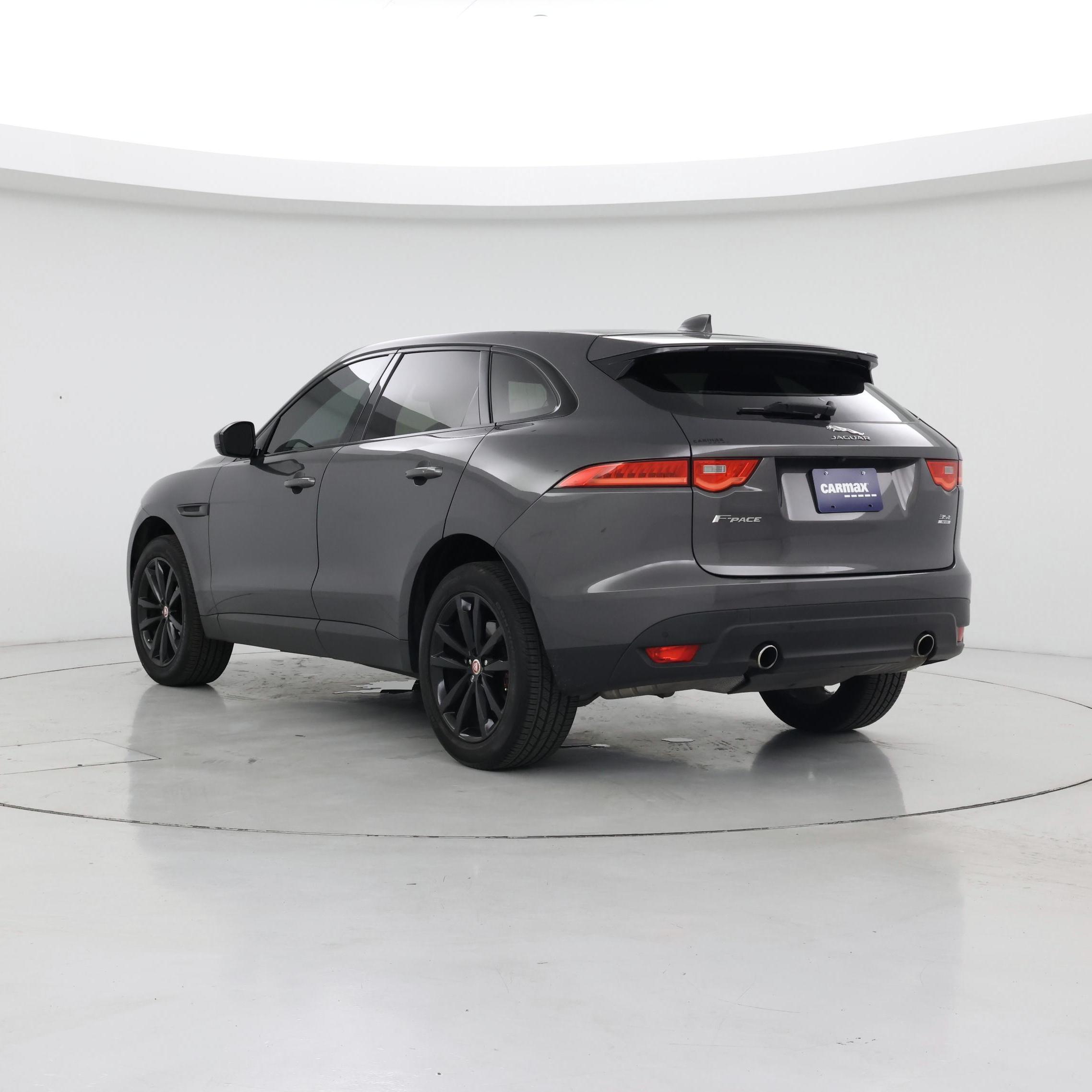 Thumbnail: 2017 Jaguar F-Pace - 2