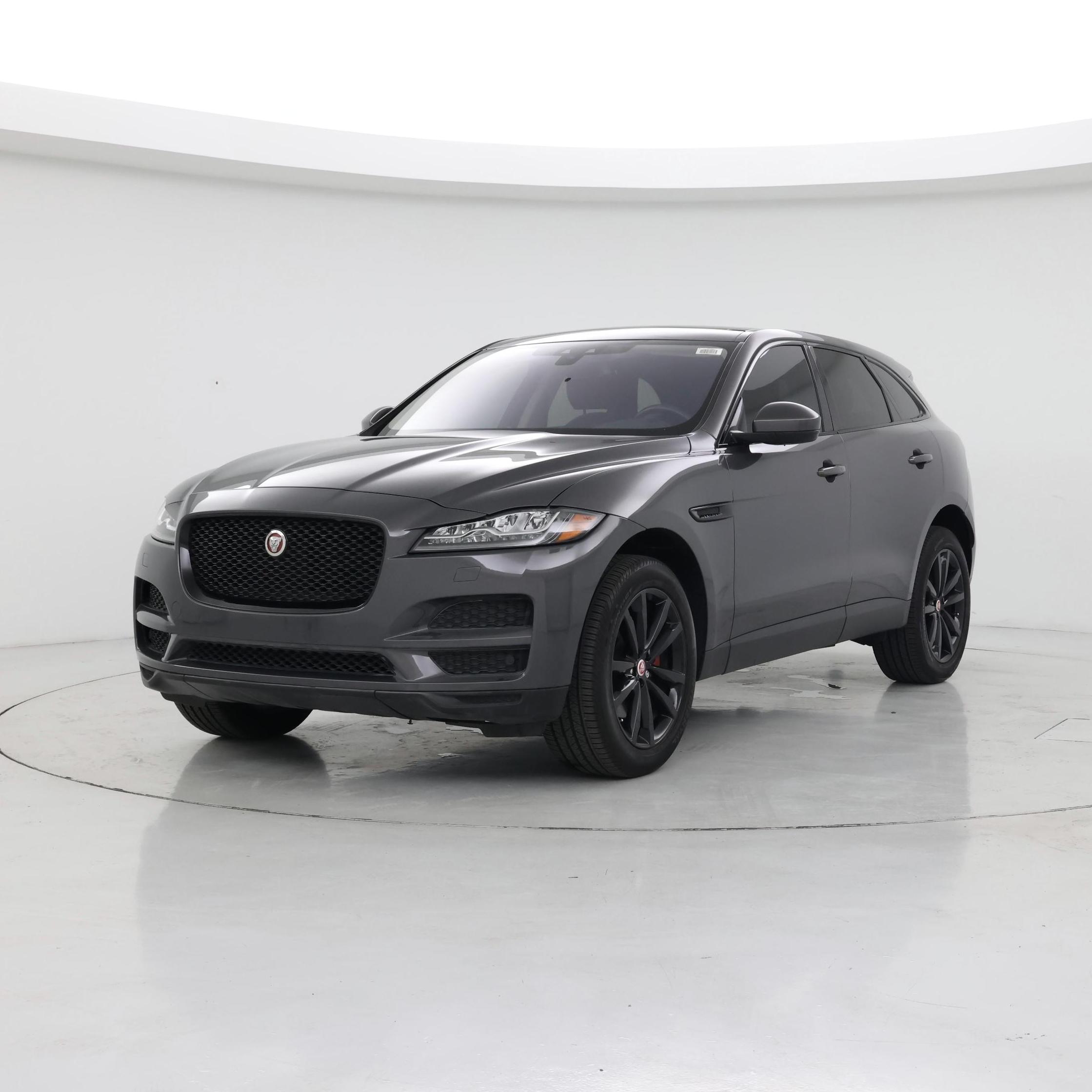Thumbnail: 2017 Jaguar F-Pace - 4