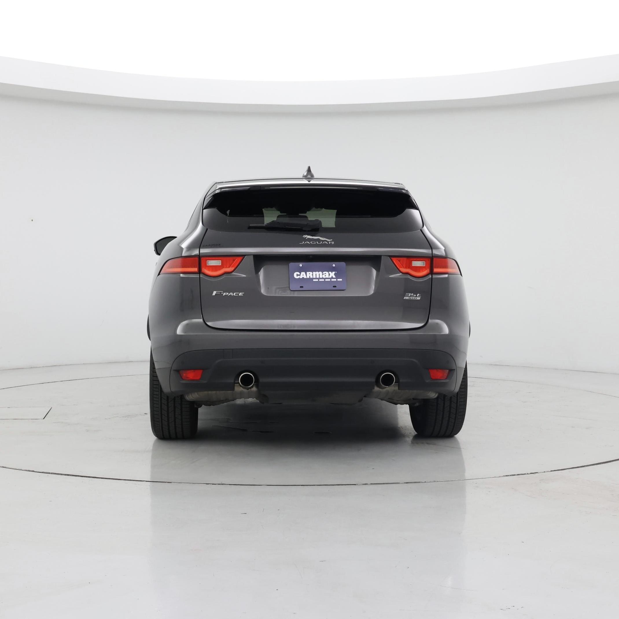 Thumbnail: 2017 Jaguar F-Pace - 6