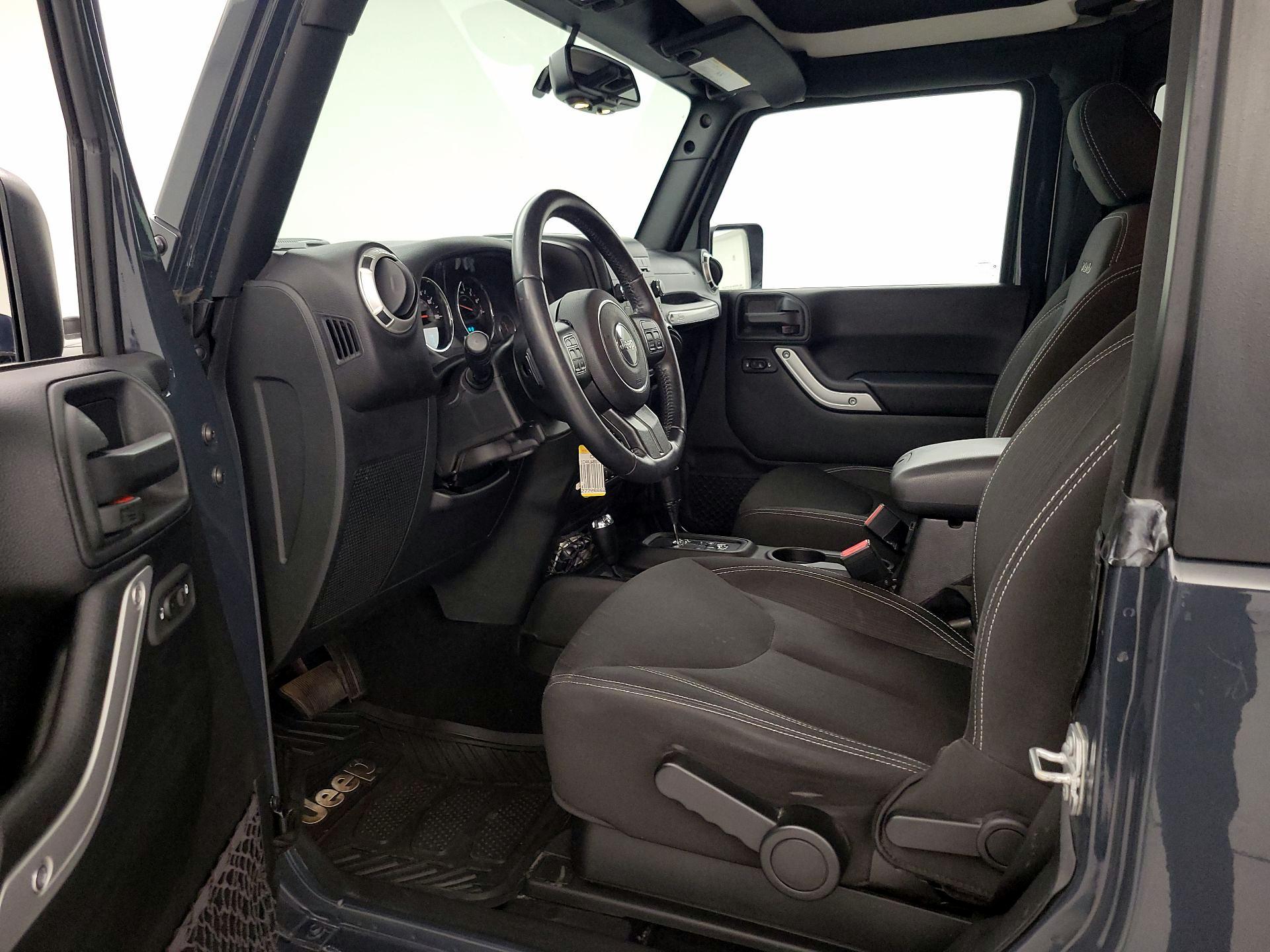 Thumbnail: 2017 Jeep Wrangler - 11