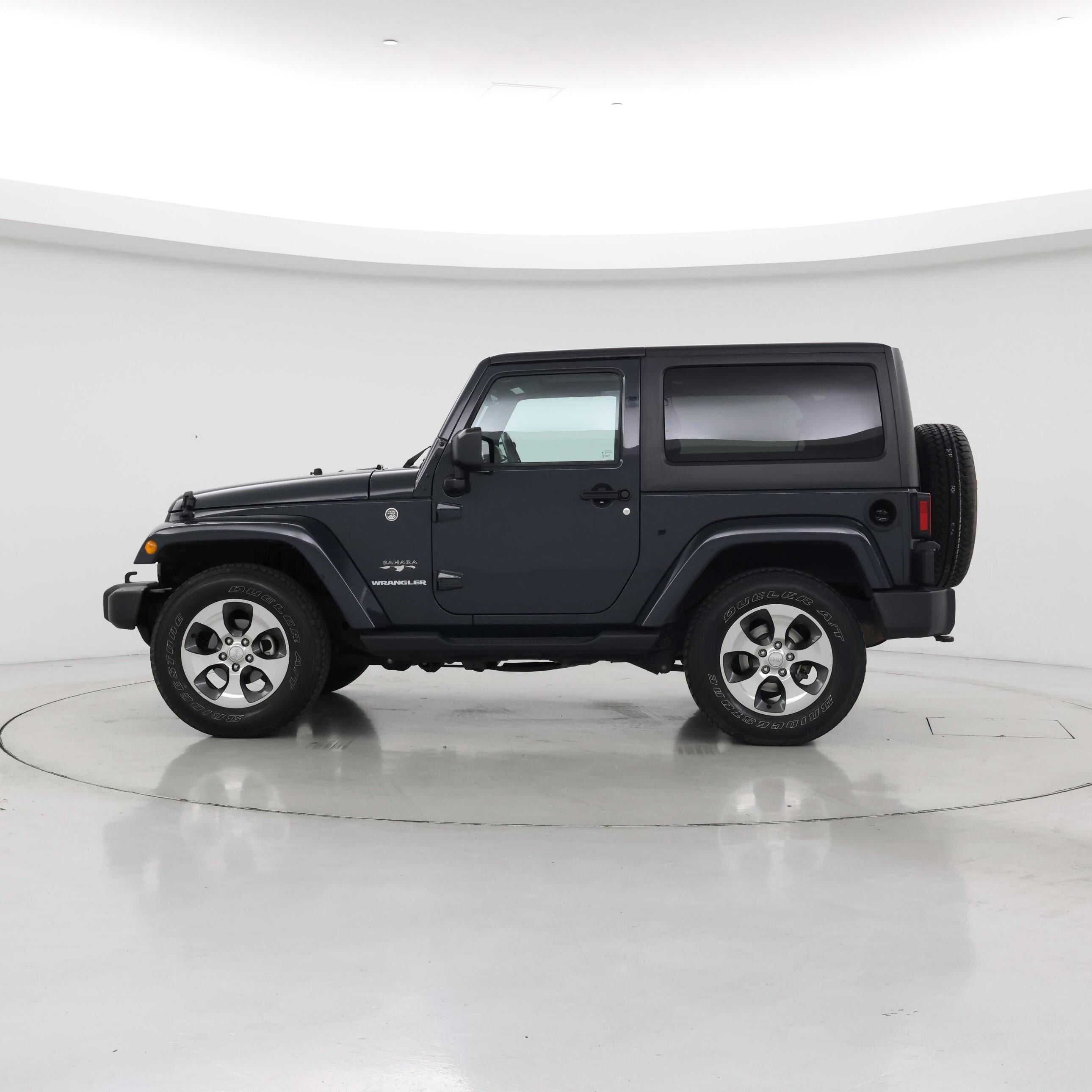 Thumbnail: 2017 Jeep Wrangler - 3