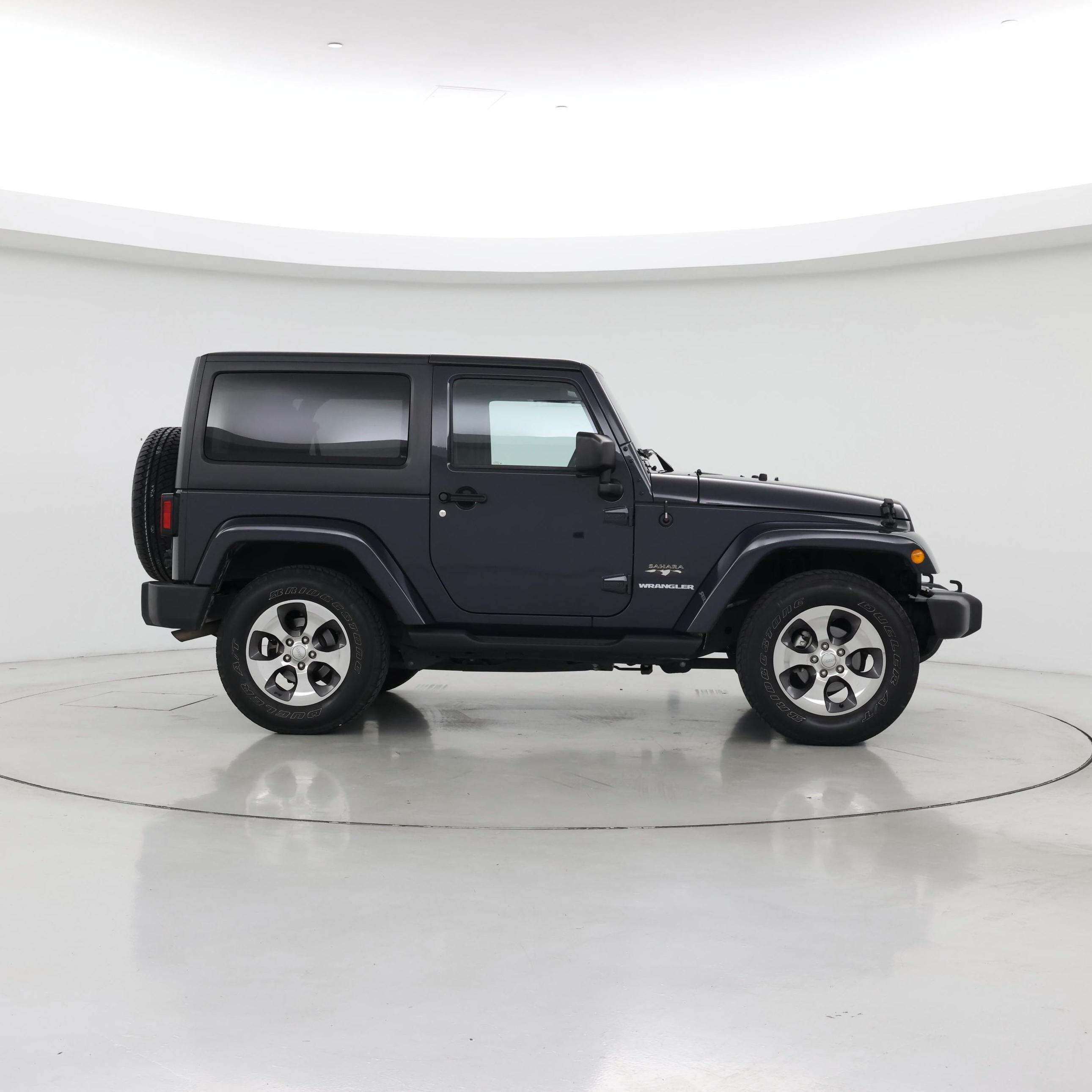 Thumbnail: 2017 Jeep Wrangler - 7