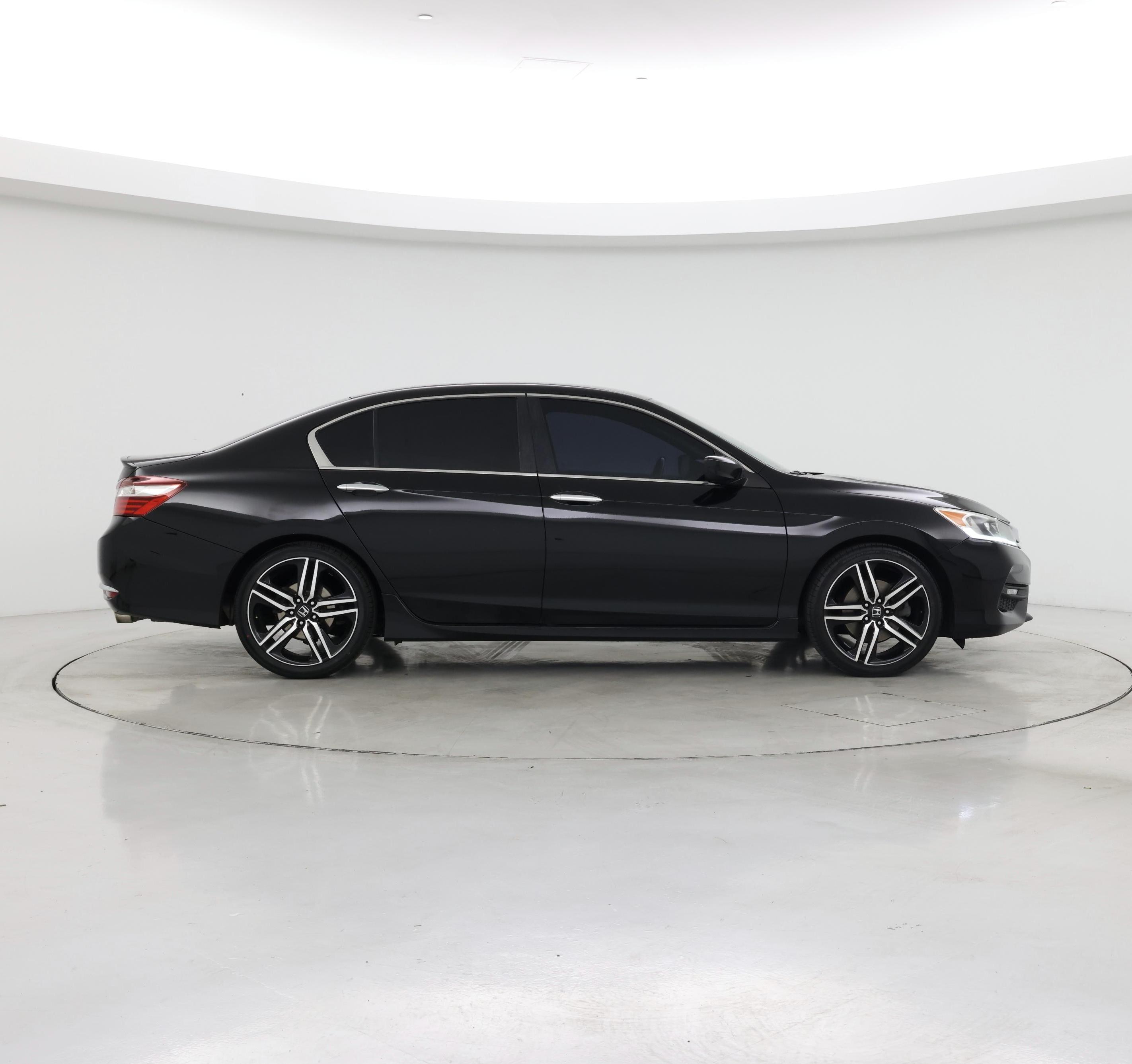 Thumbnail: 2017 Honda Accord - 7
