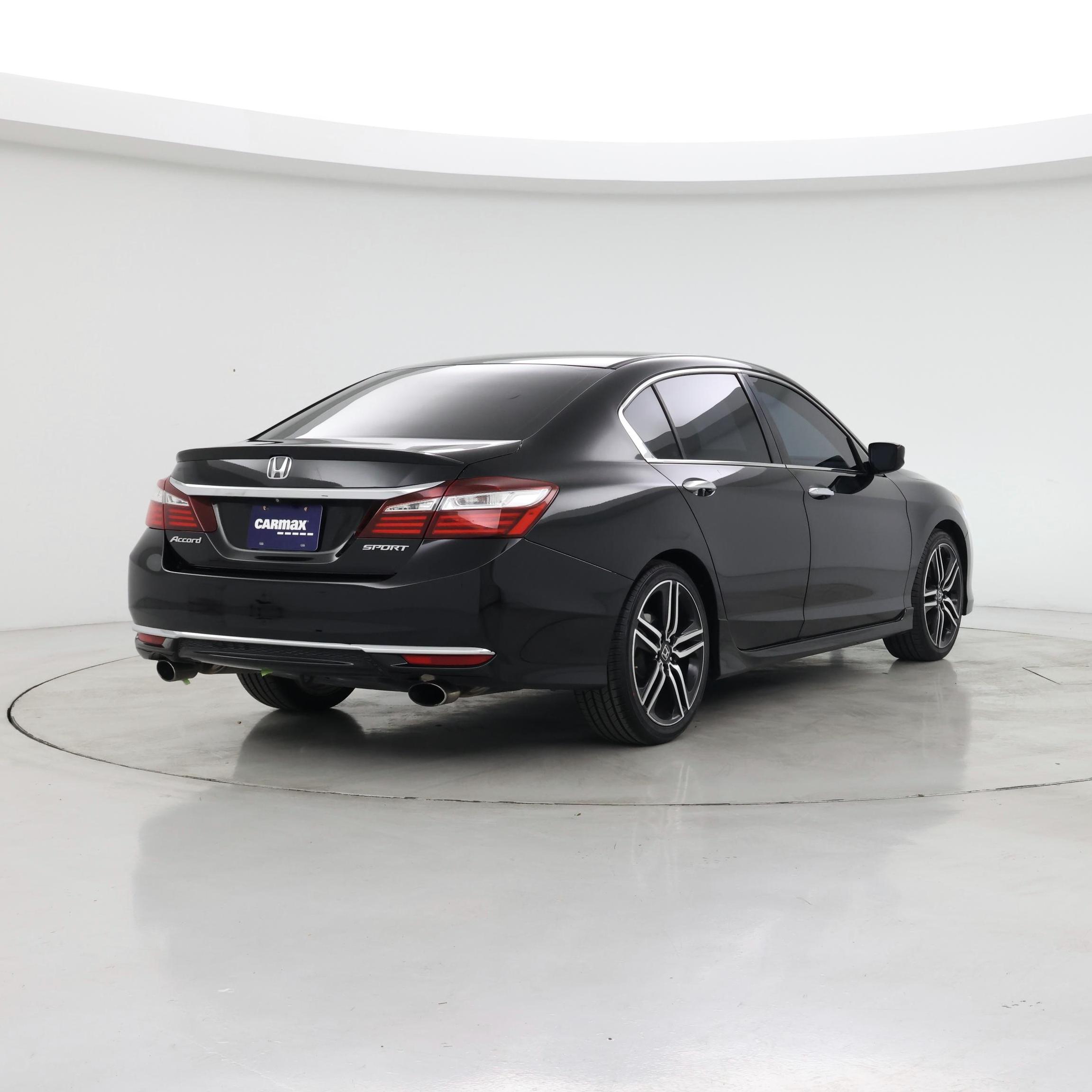 Thumbnail: 2017 Honda Accord - 8