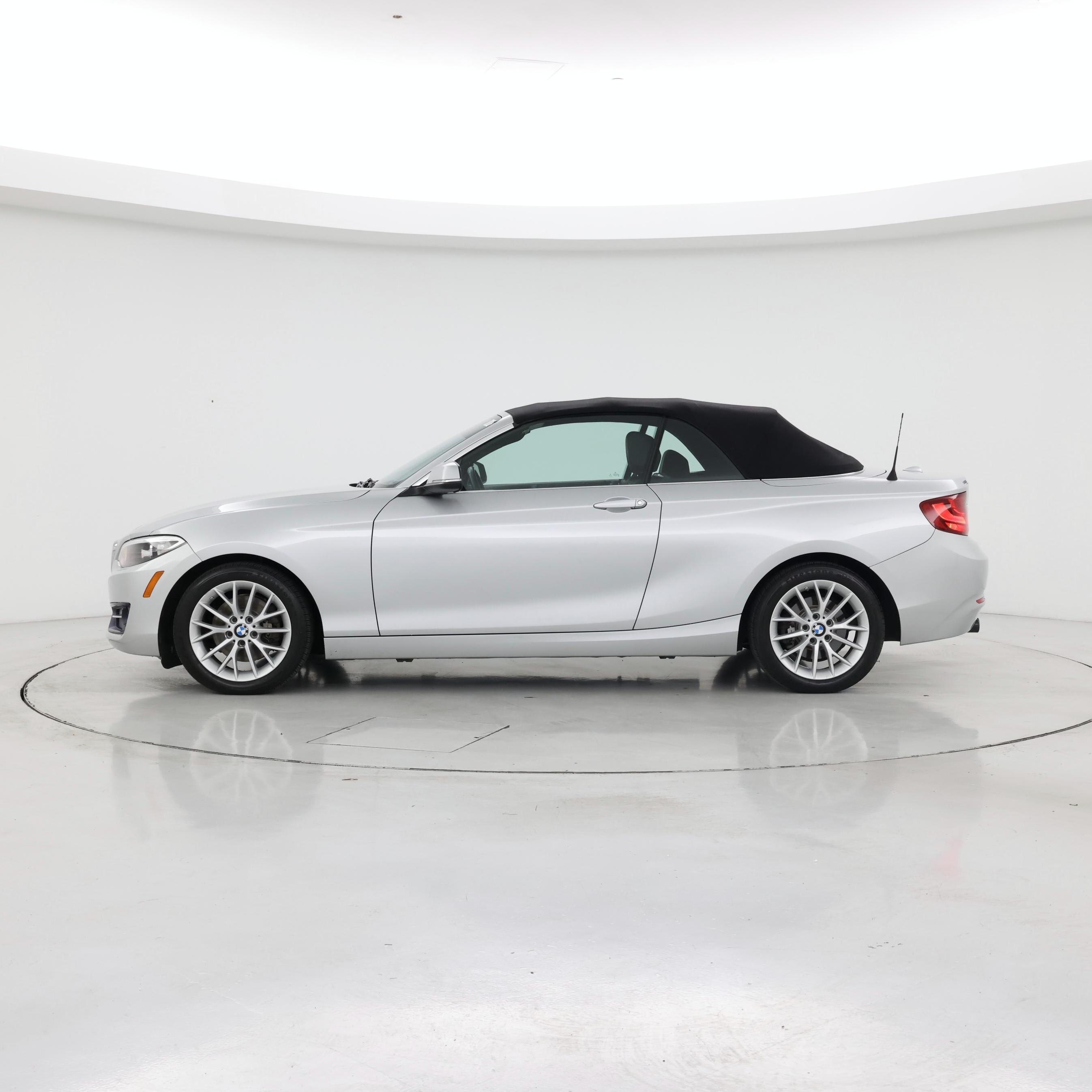 Thumbnail: 2016 BMW 2 Series - 3