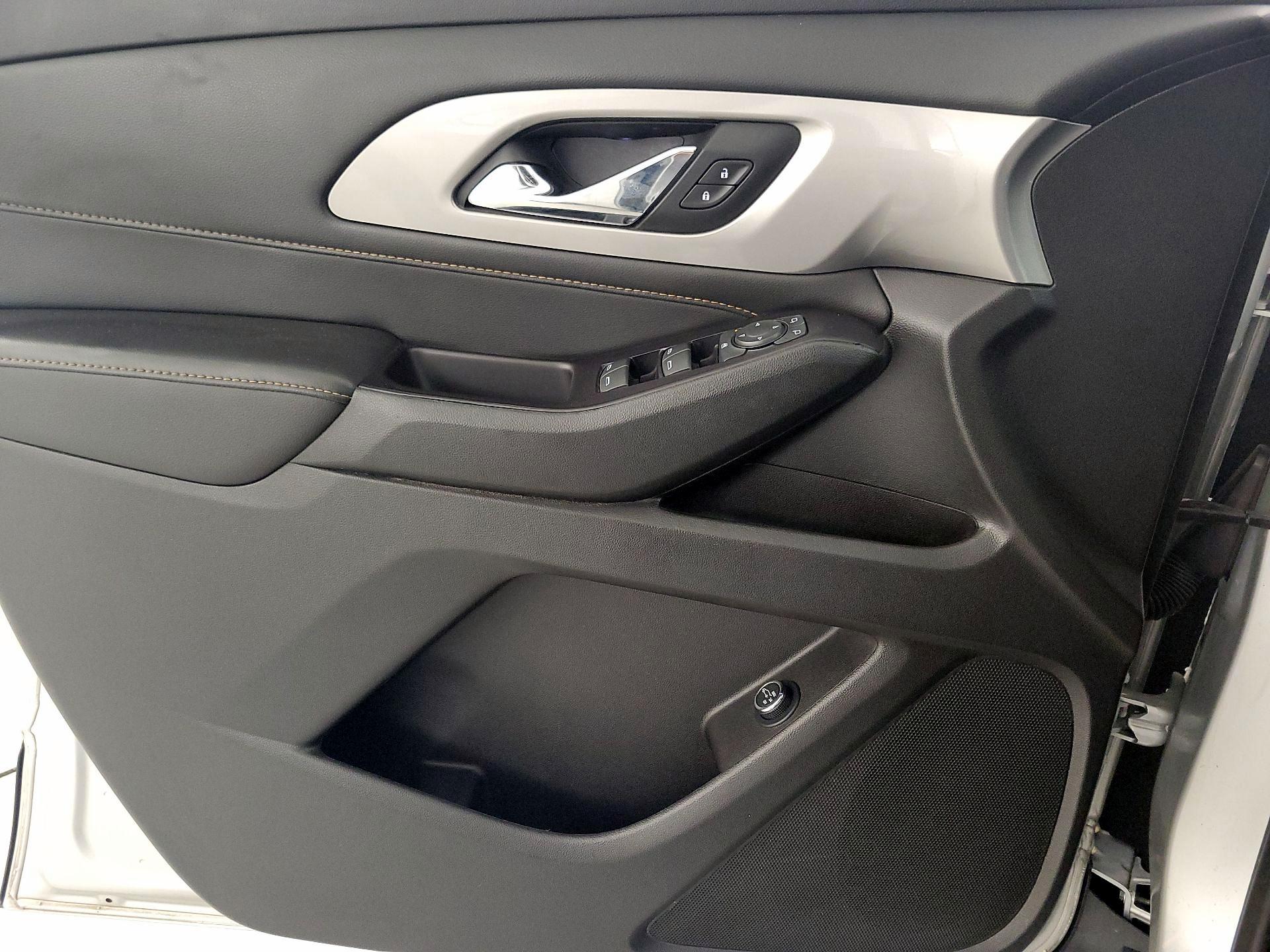 Thumbnail: 2019 Chevrolet Traverse - 12