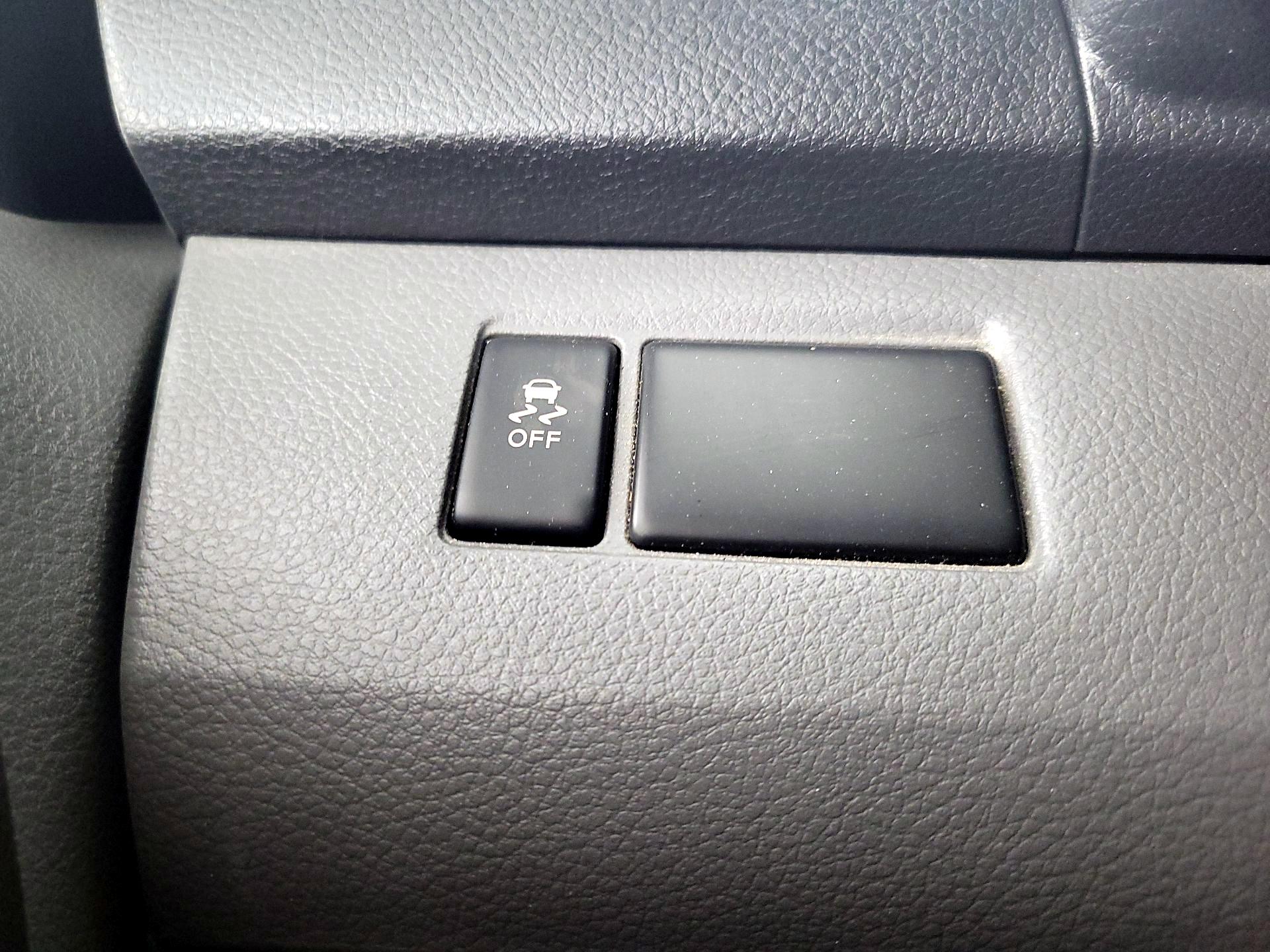 Thumbnail: 2019 Nissan NV200 - 13