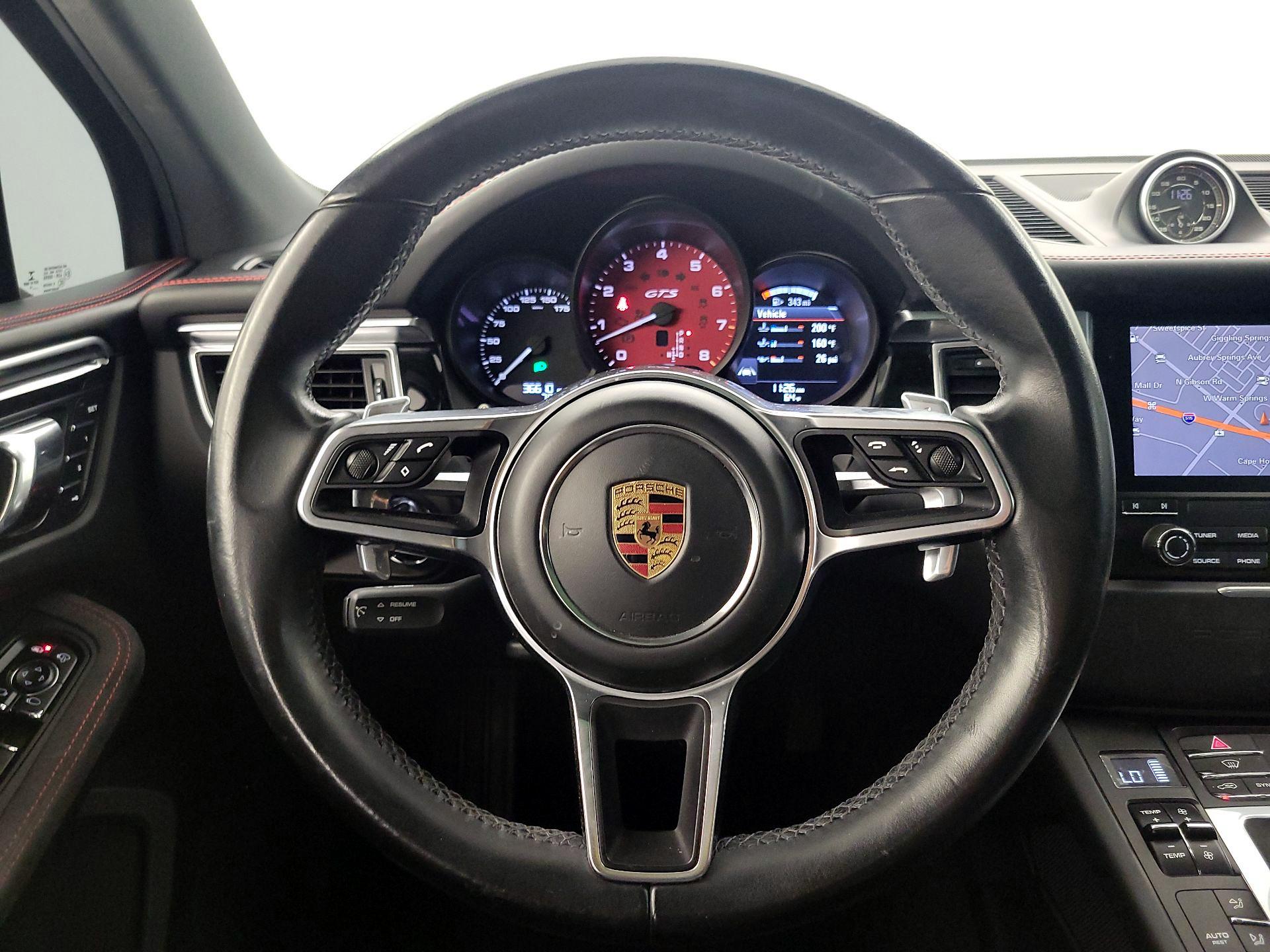 Thumbnail: 2017 Porsche Macan - 10