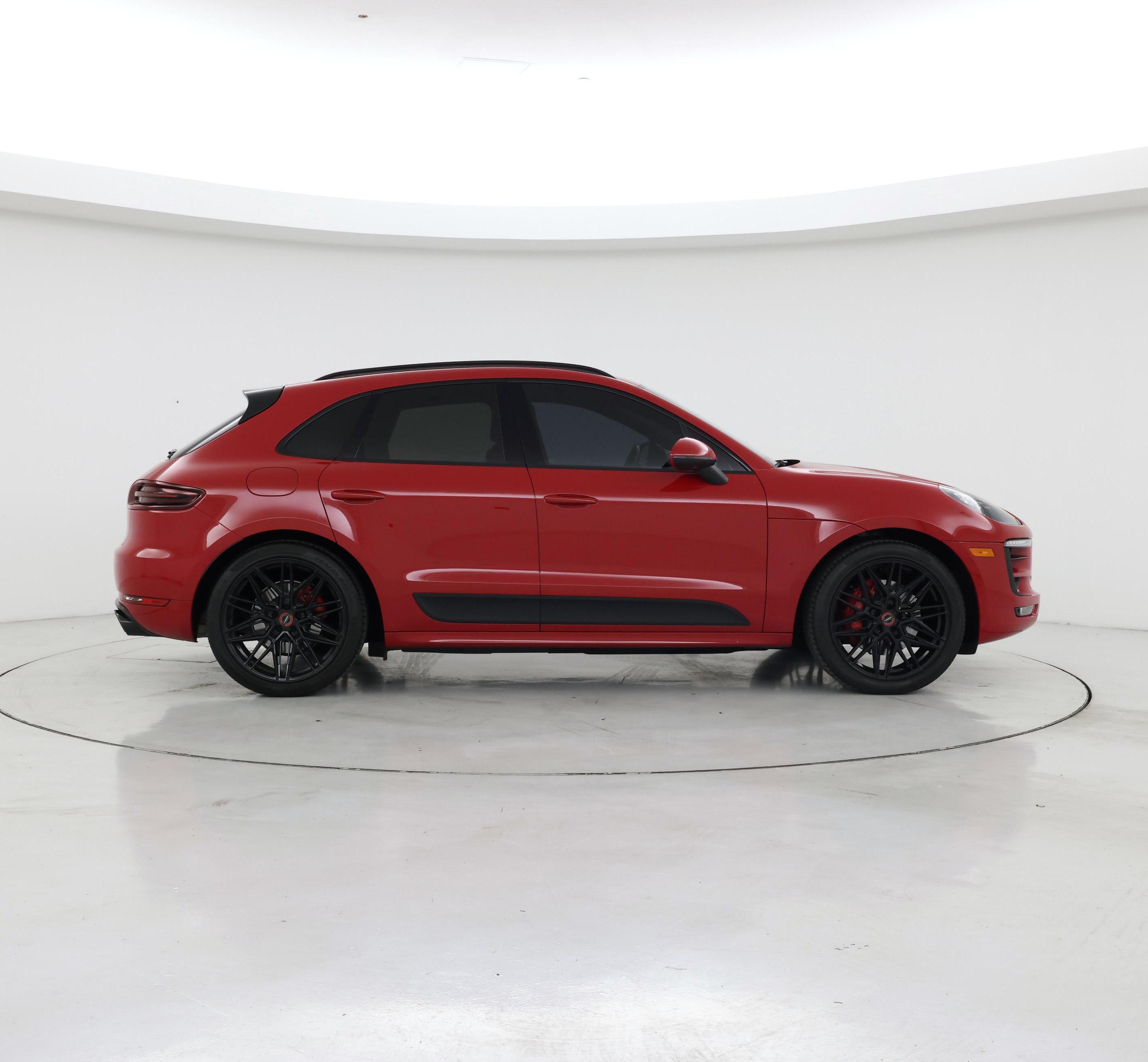 Thumbnail: 2017 Porsche Macan - 7