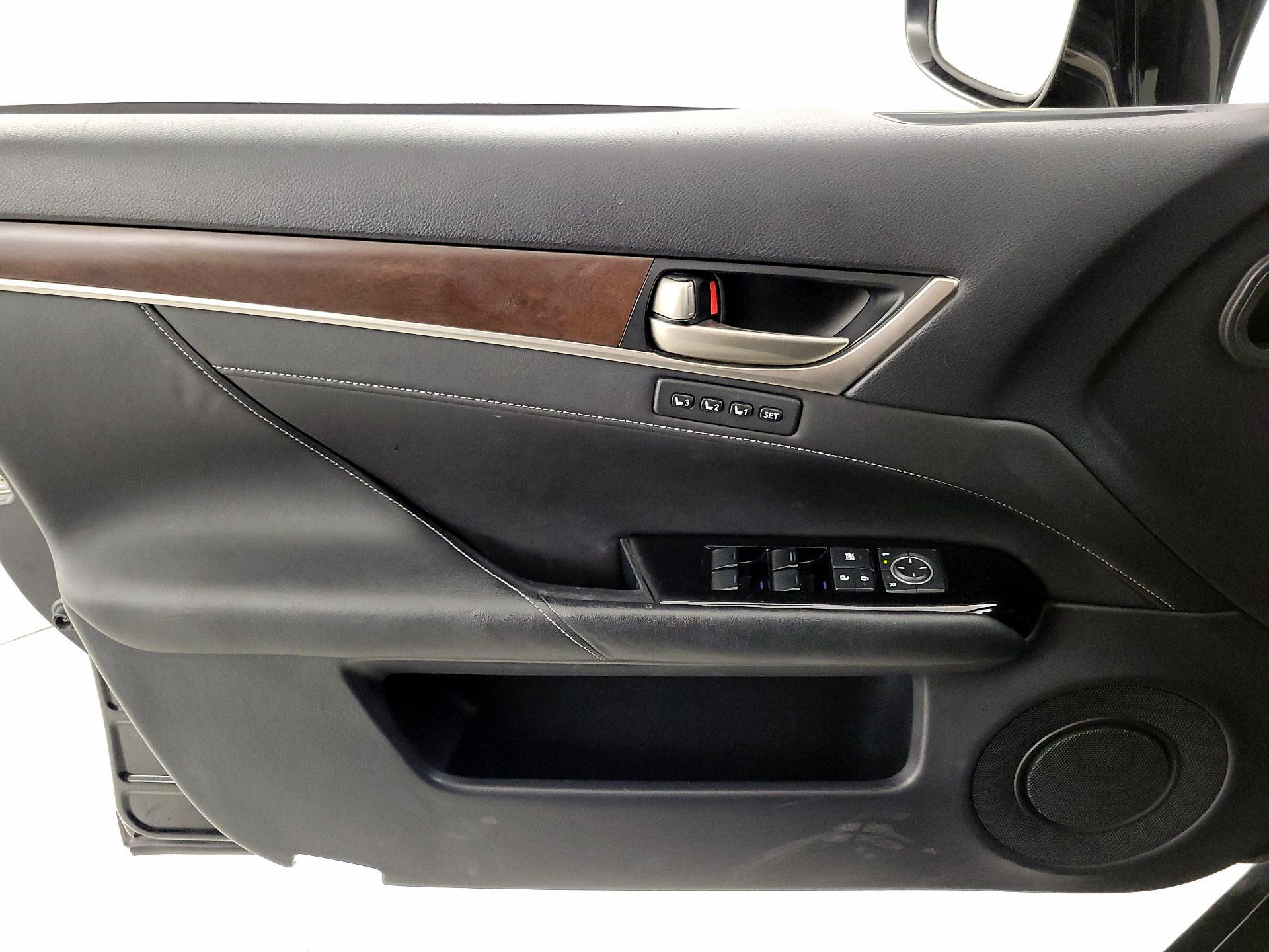 Thumbnail: 2013 Lexus GS - 12