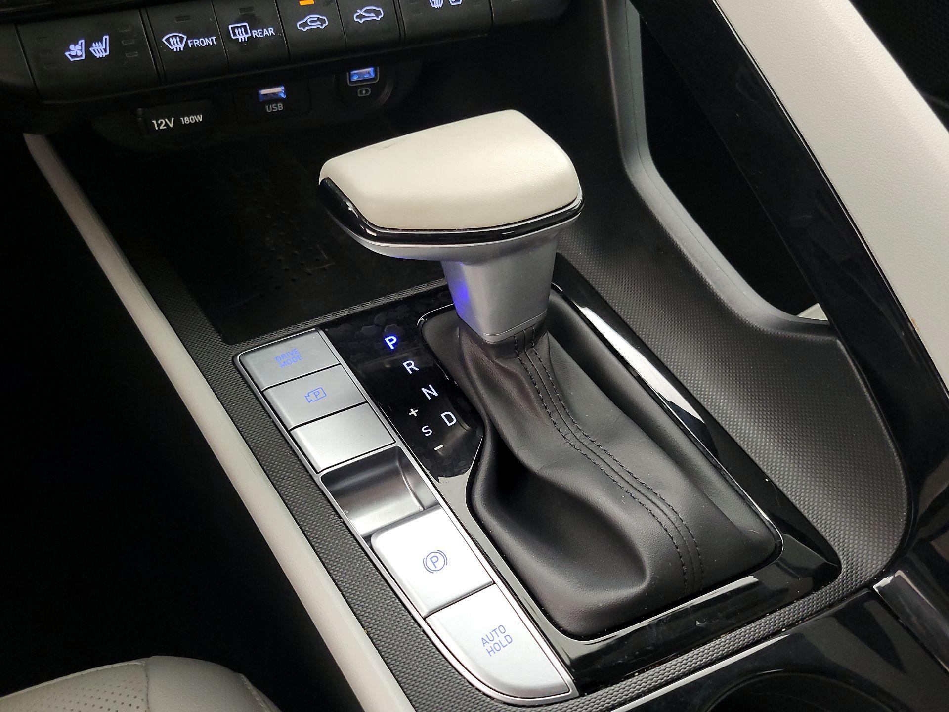 Thumbnail: 2023 Hyundai Elantra - 18