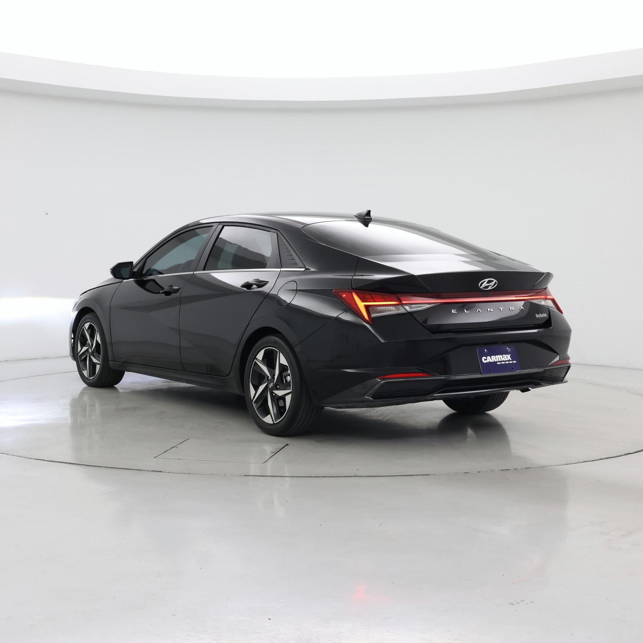 Thumbnail: 2023 Hyundai Elantra - 2