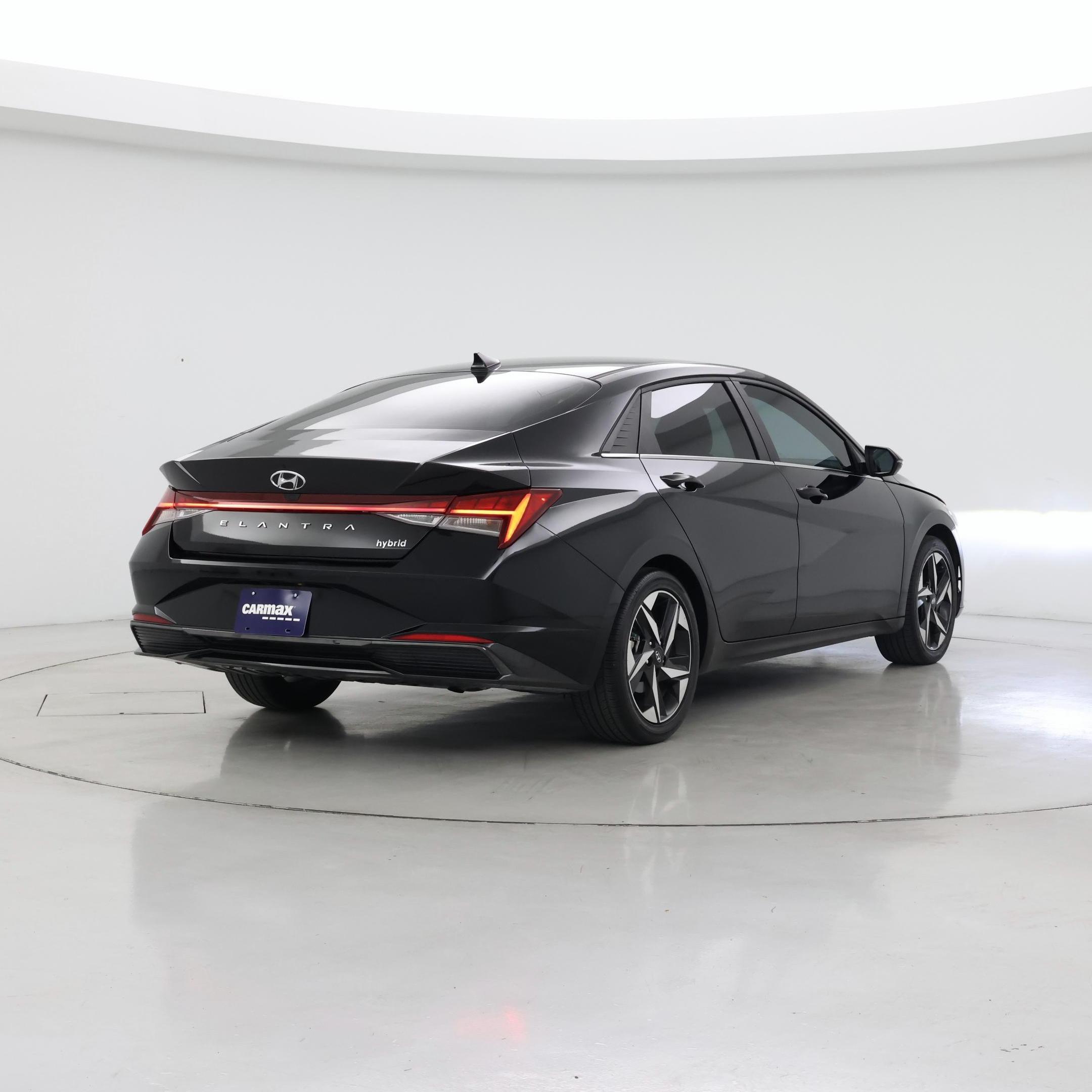 Thumbnail: 2023 Hyundai Elantra - 8