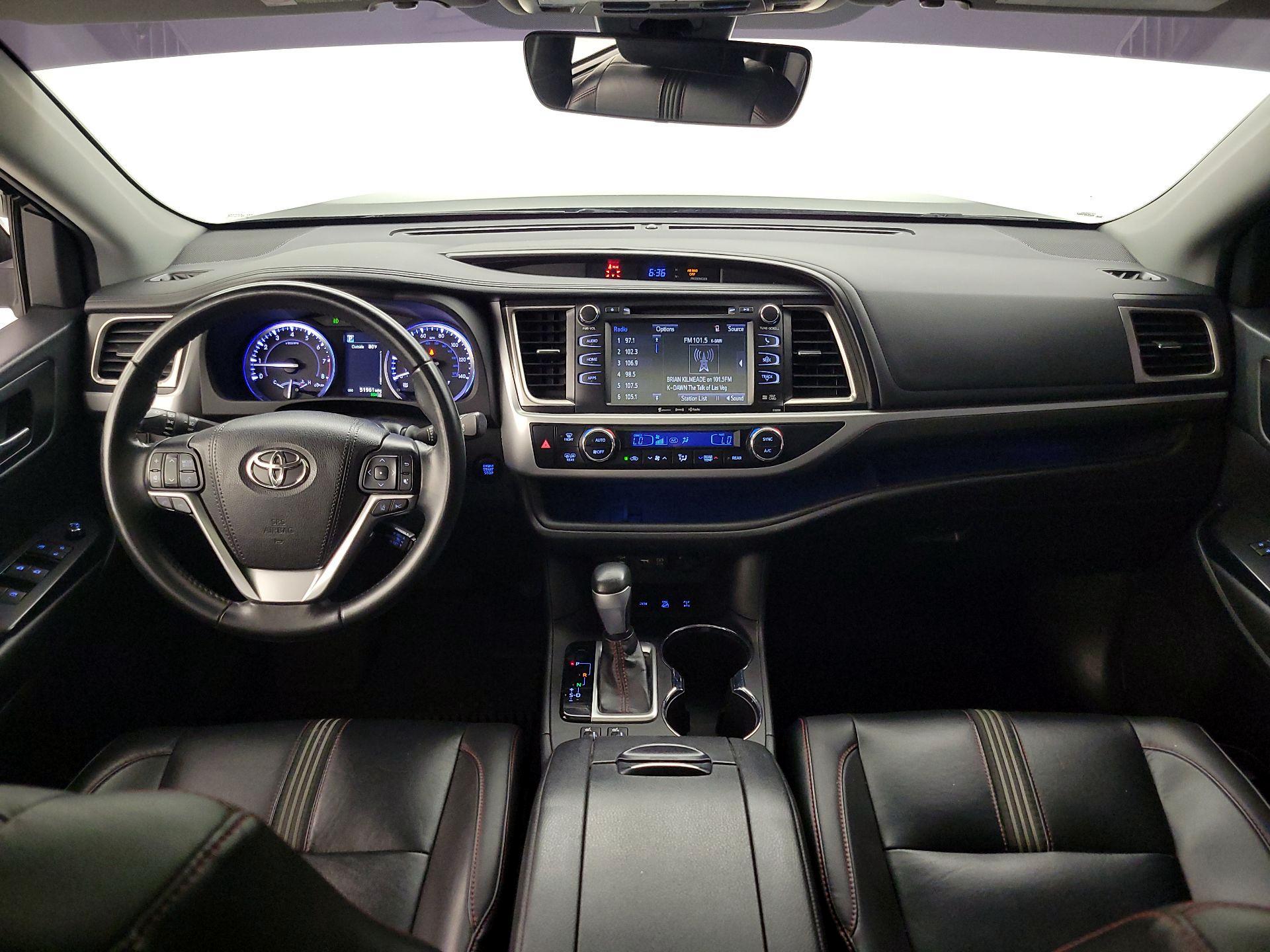 Thumbnail: 2019 Toyota Highlander - 9