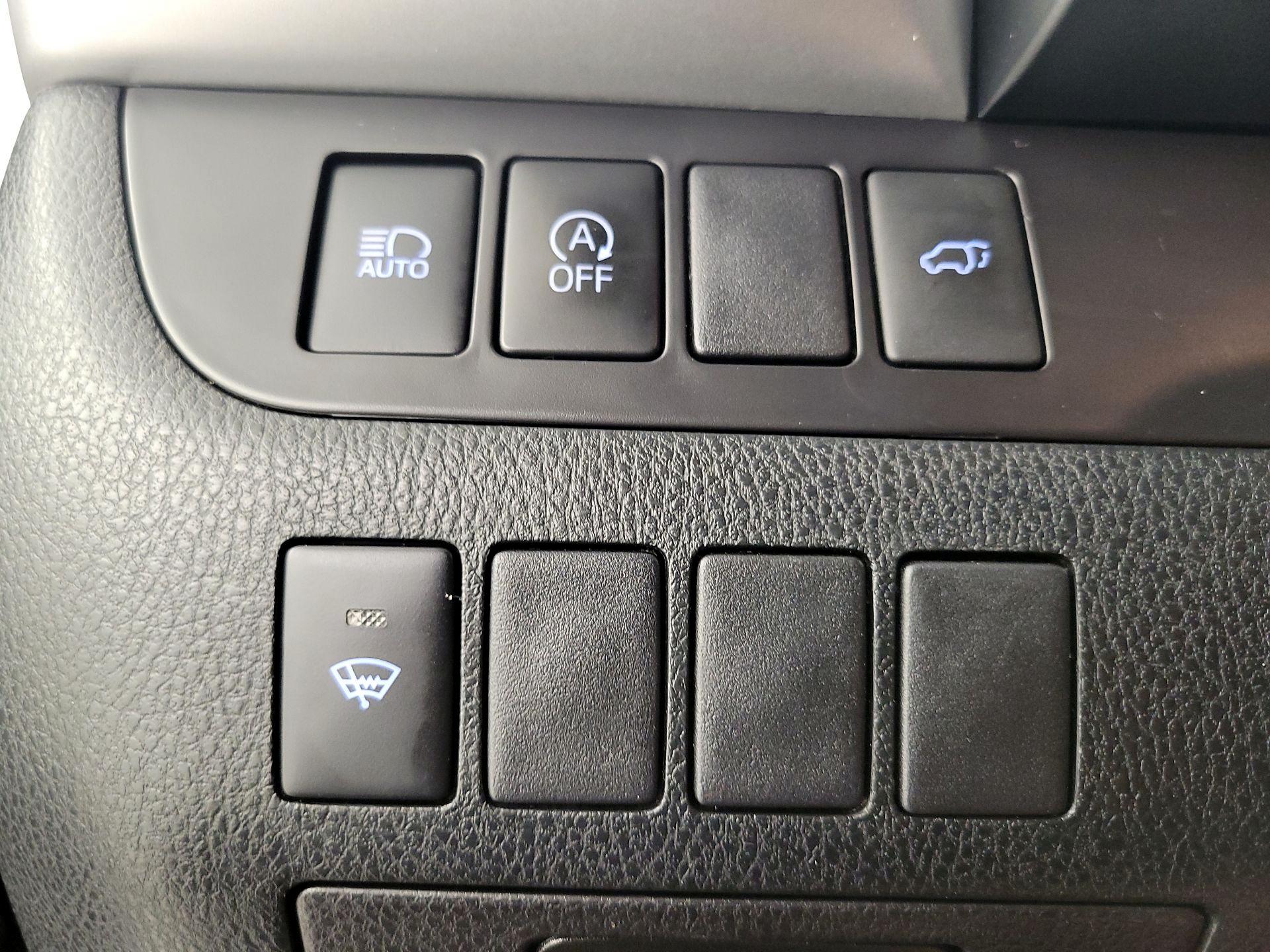 Thumbnail: 2019 Toyota Highlander - 13