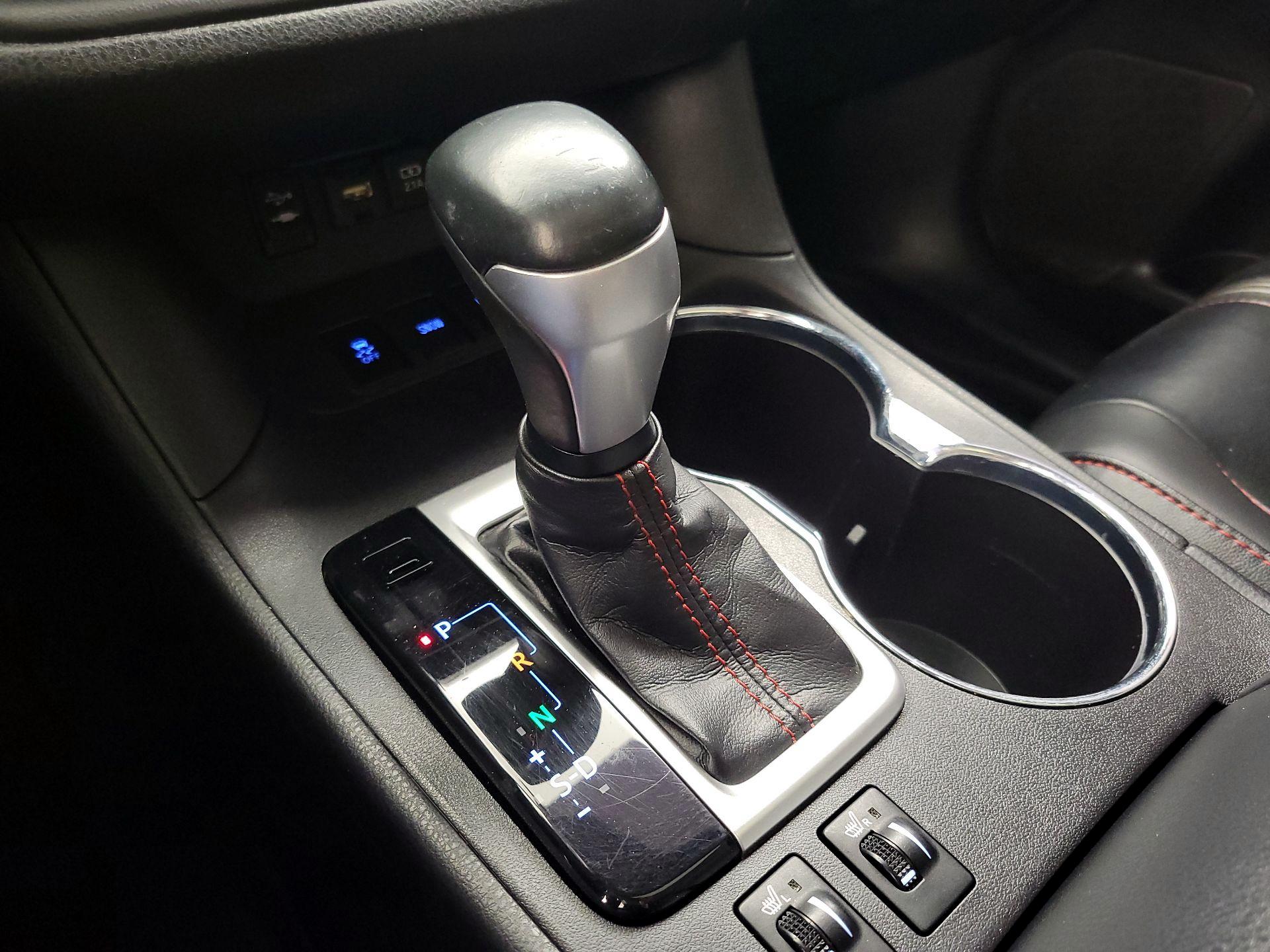 Thumbnail: 2019 Toyota Highlander - 17
