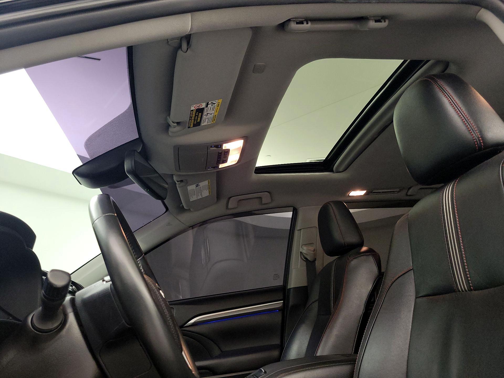 Thumbnail: 2019 Toyota Highlander - 19