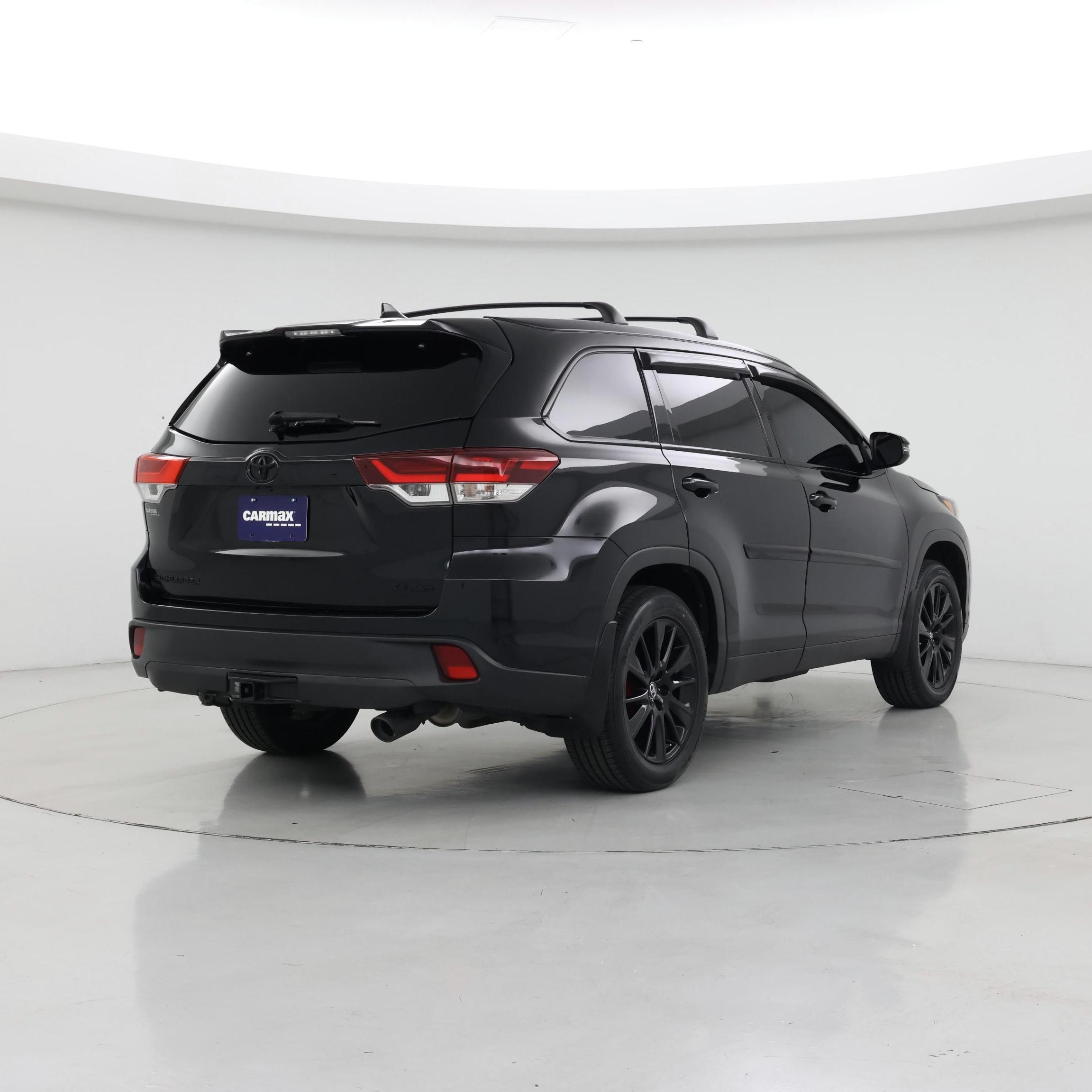 Thumbnail: 2019 Toyota Highlander - 8
