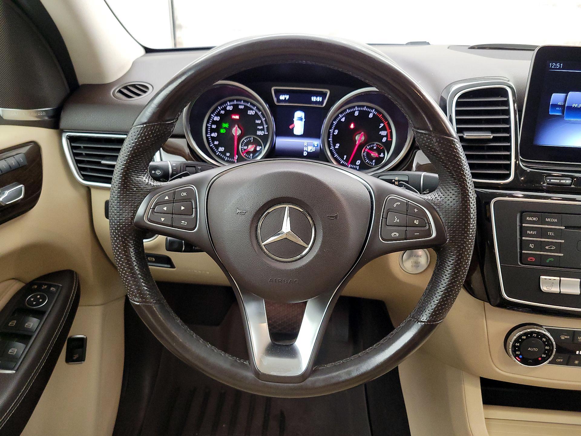 Thumbnail: 2018 Mercedes-Benz GLE - 10