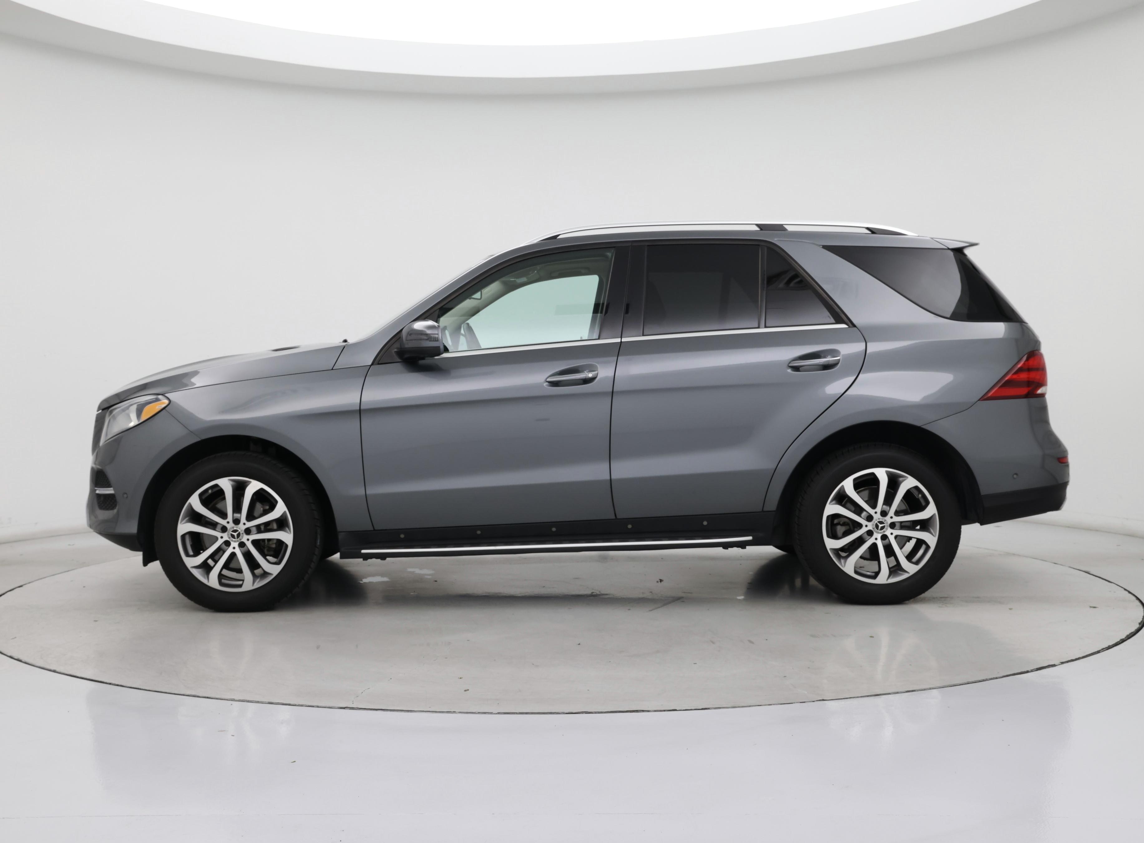 Thumbnail: 2018 Mercedes-Benz GLE - 3