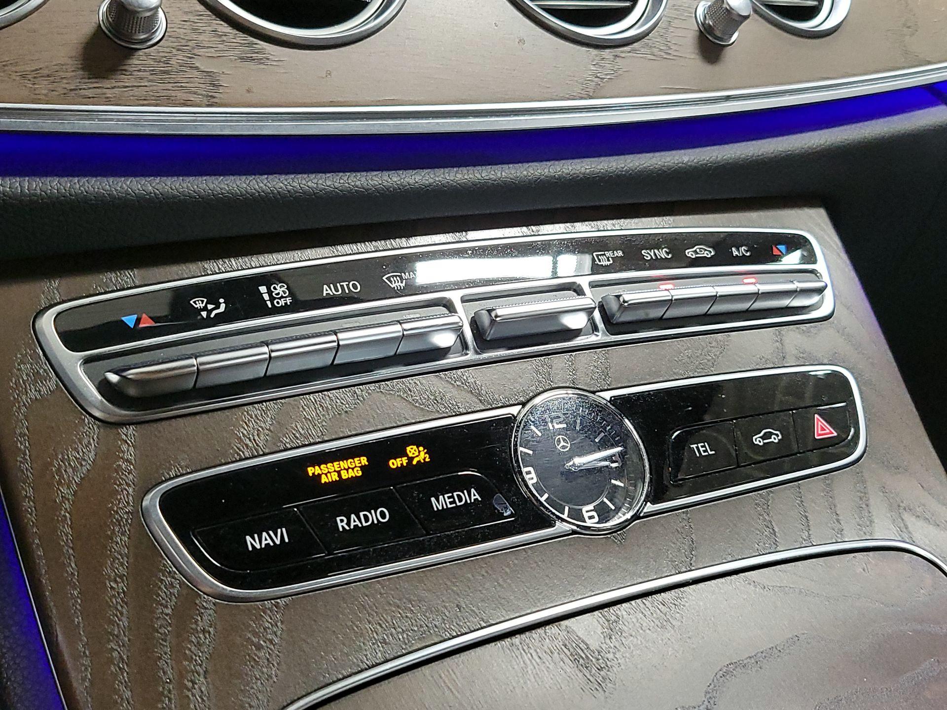 Thumbnail: 2018 Mercedes-Benz E-Class - 17