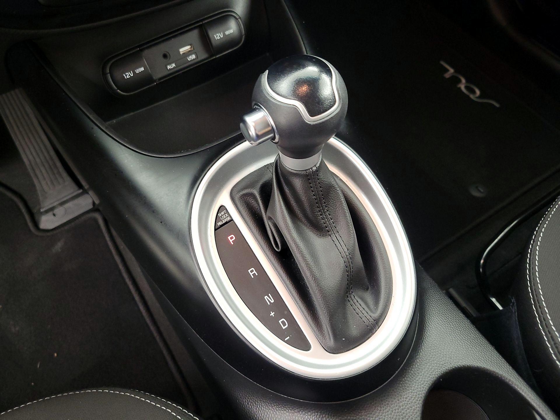 Thumbnail: 2018 Kia Soul - 16