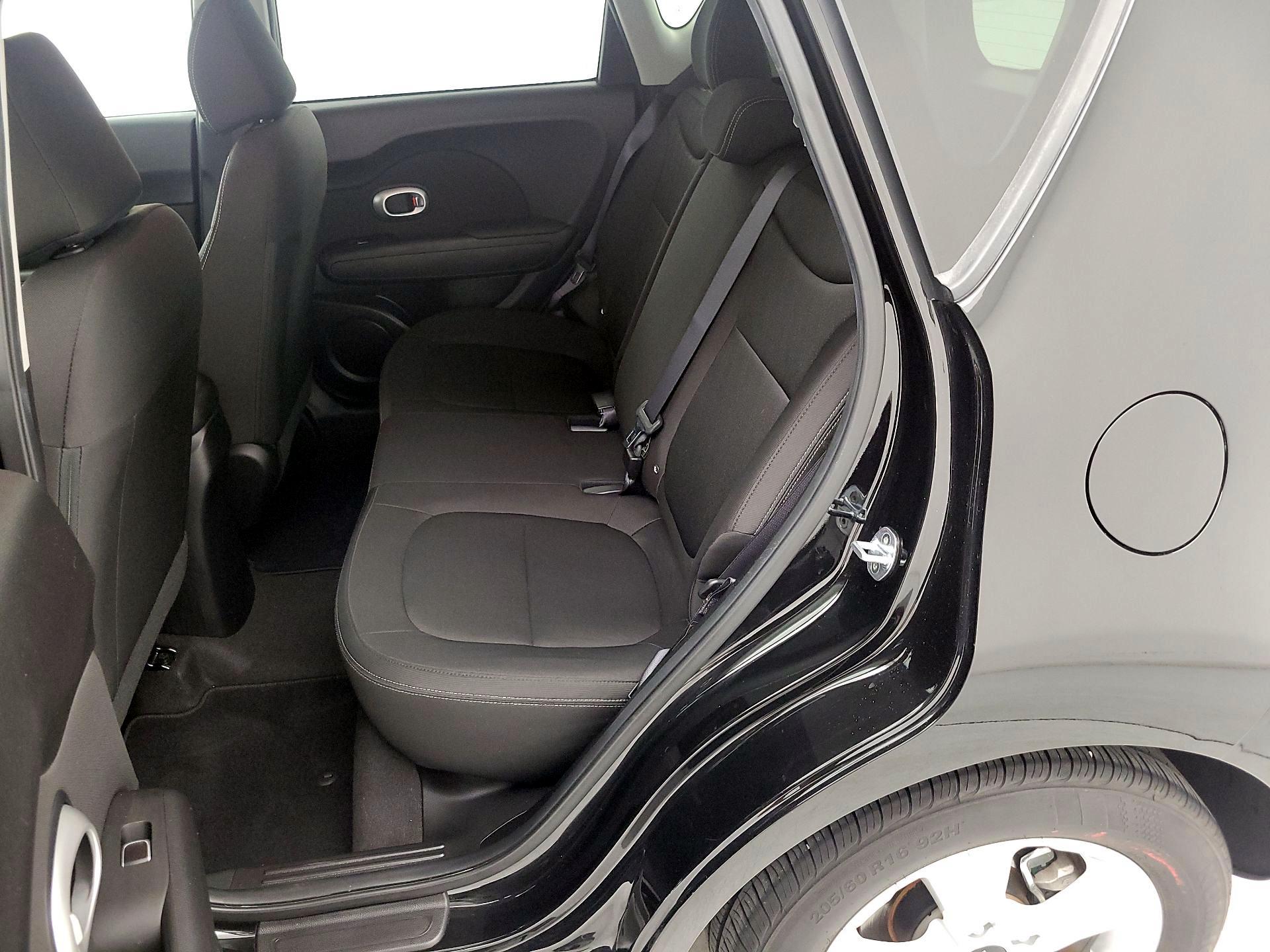 Thumbnail: 2018 Kia Soul - 18