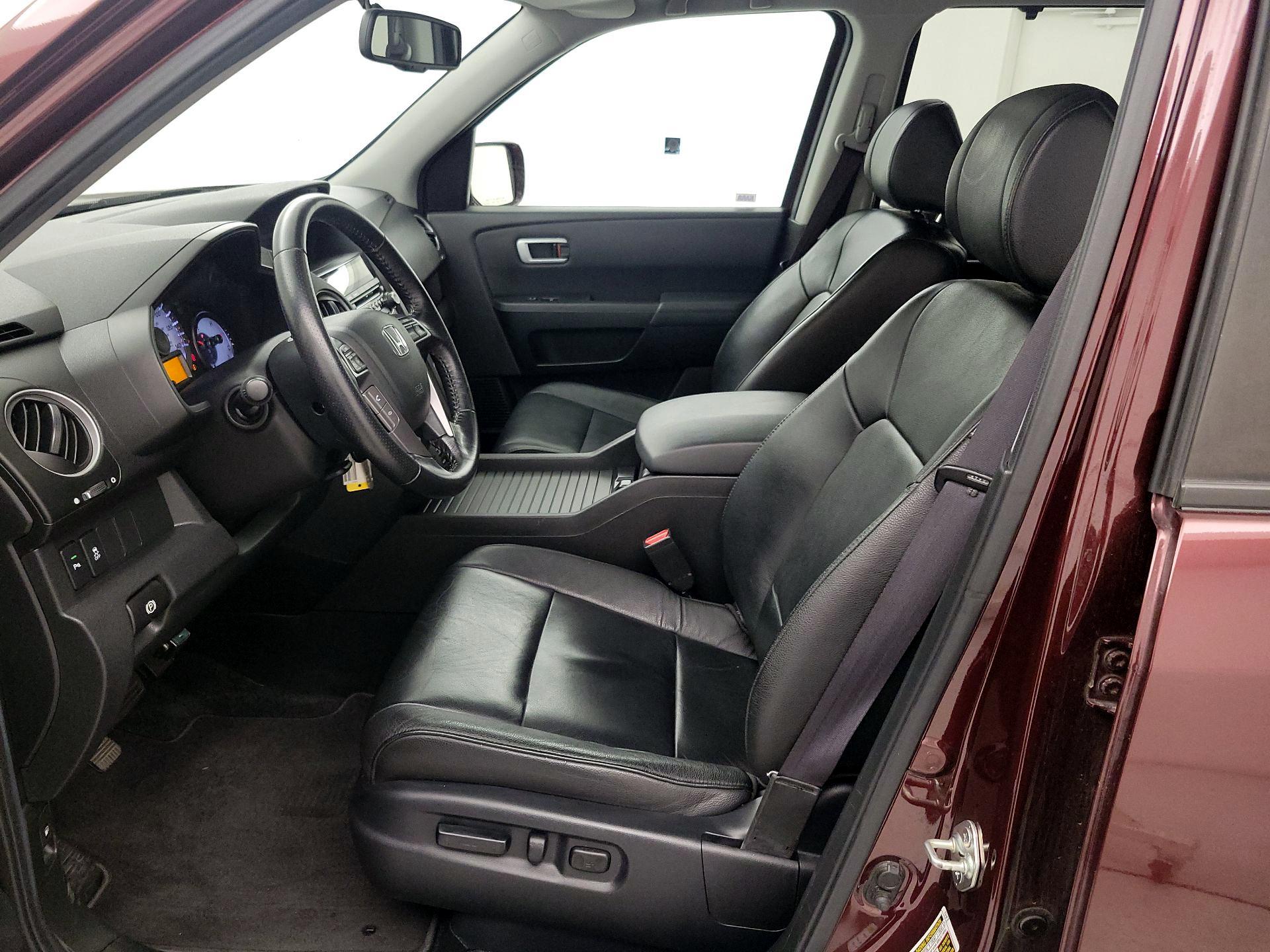 Thumbnail: 2013 Honda Pilot - 11