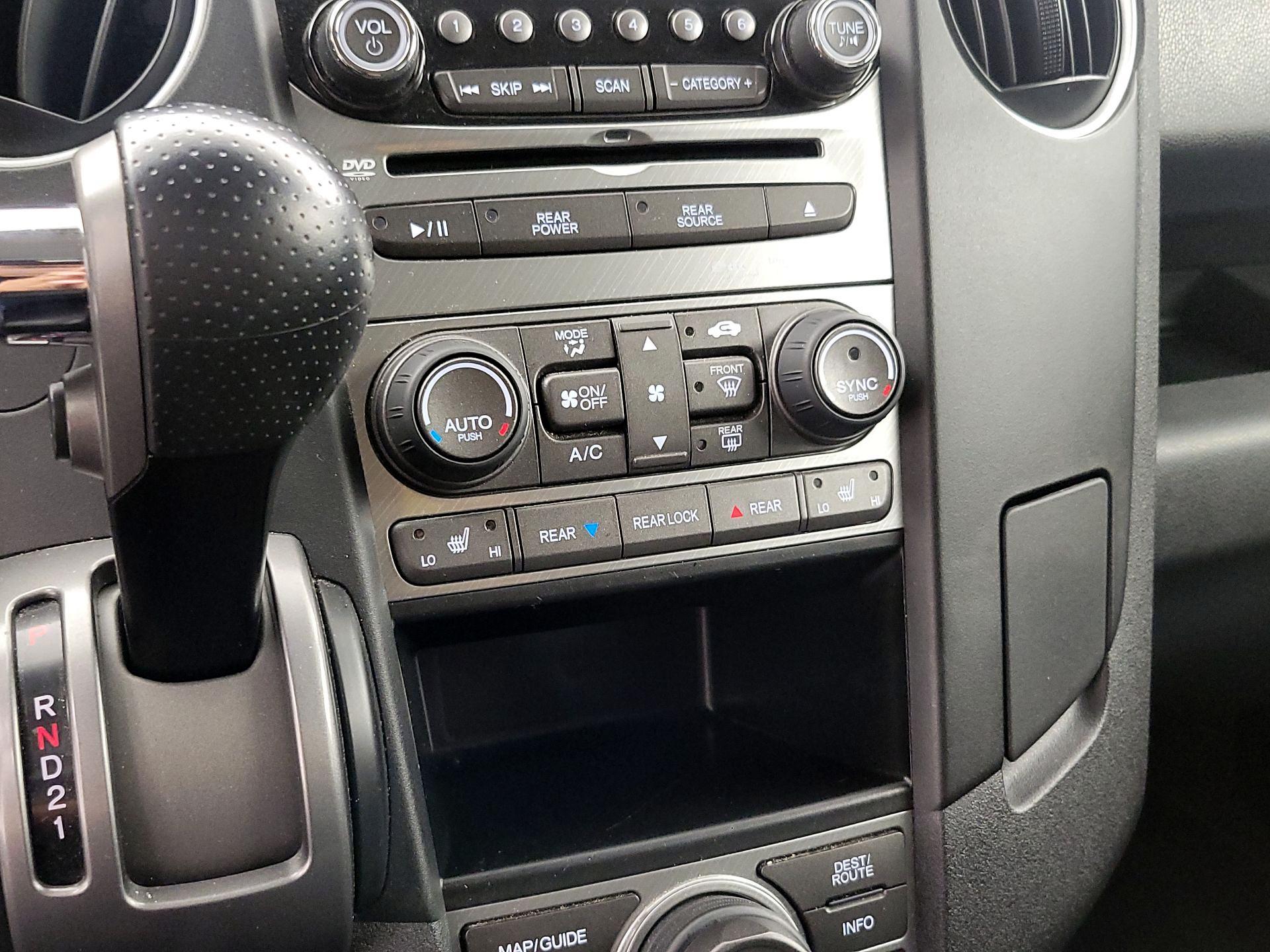 Thumbnail: 2013 Honda Pilot - 16