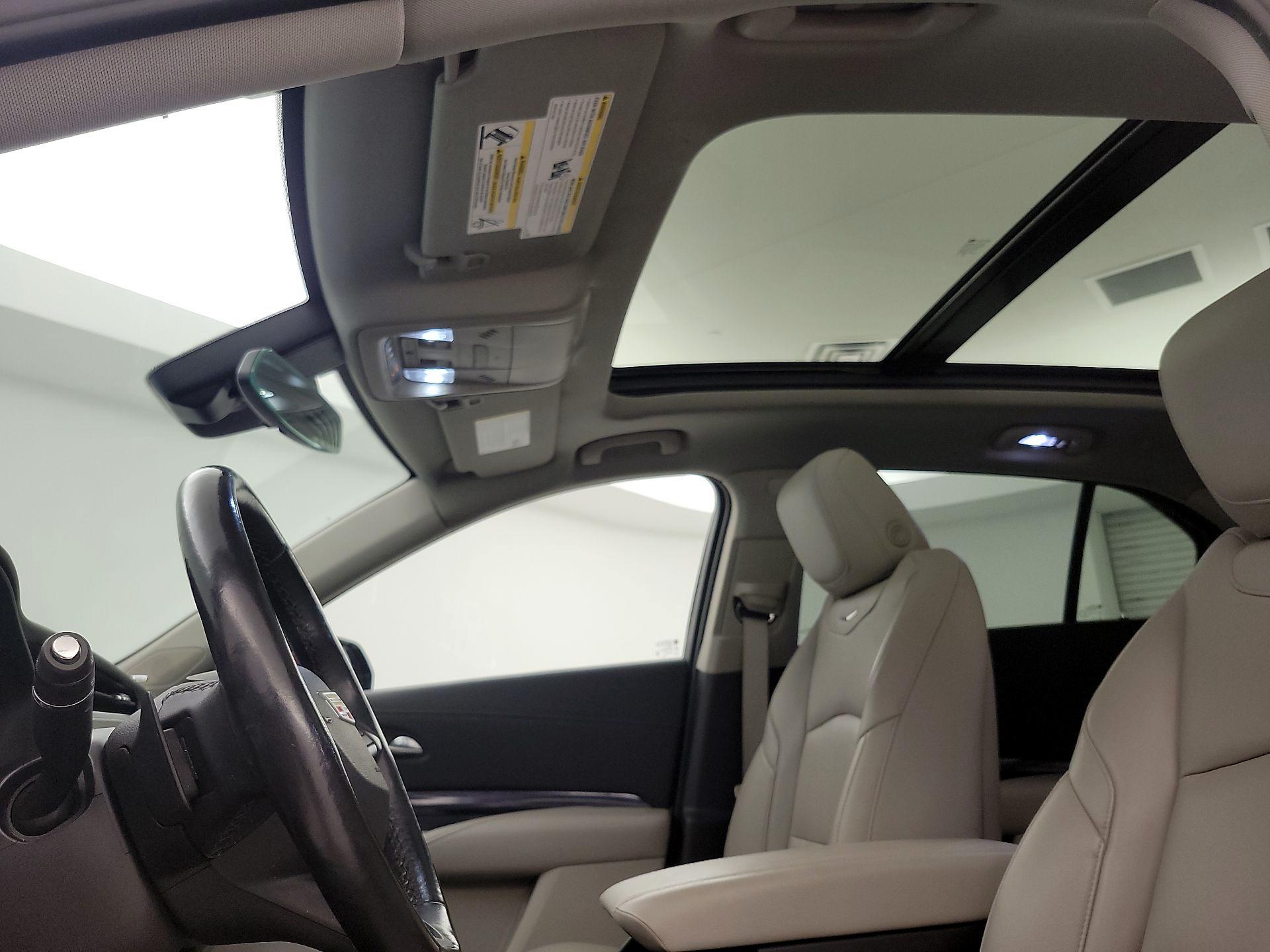 Thumbnail: 2023 Cadillac XT4 - 19