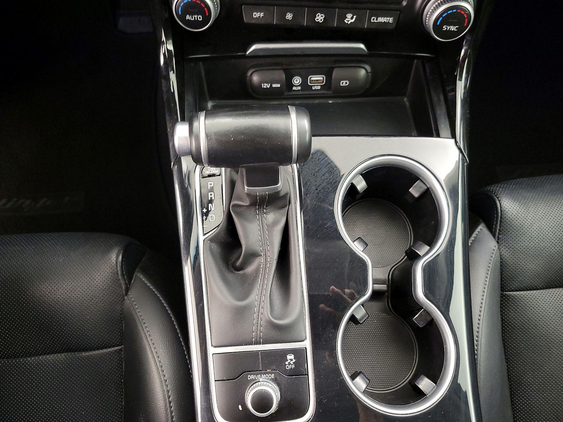 Thumbnail: 2019 Kia Stinger - 17