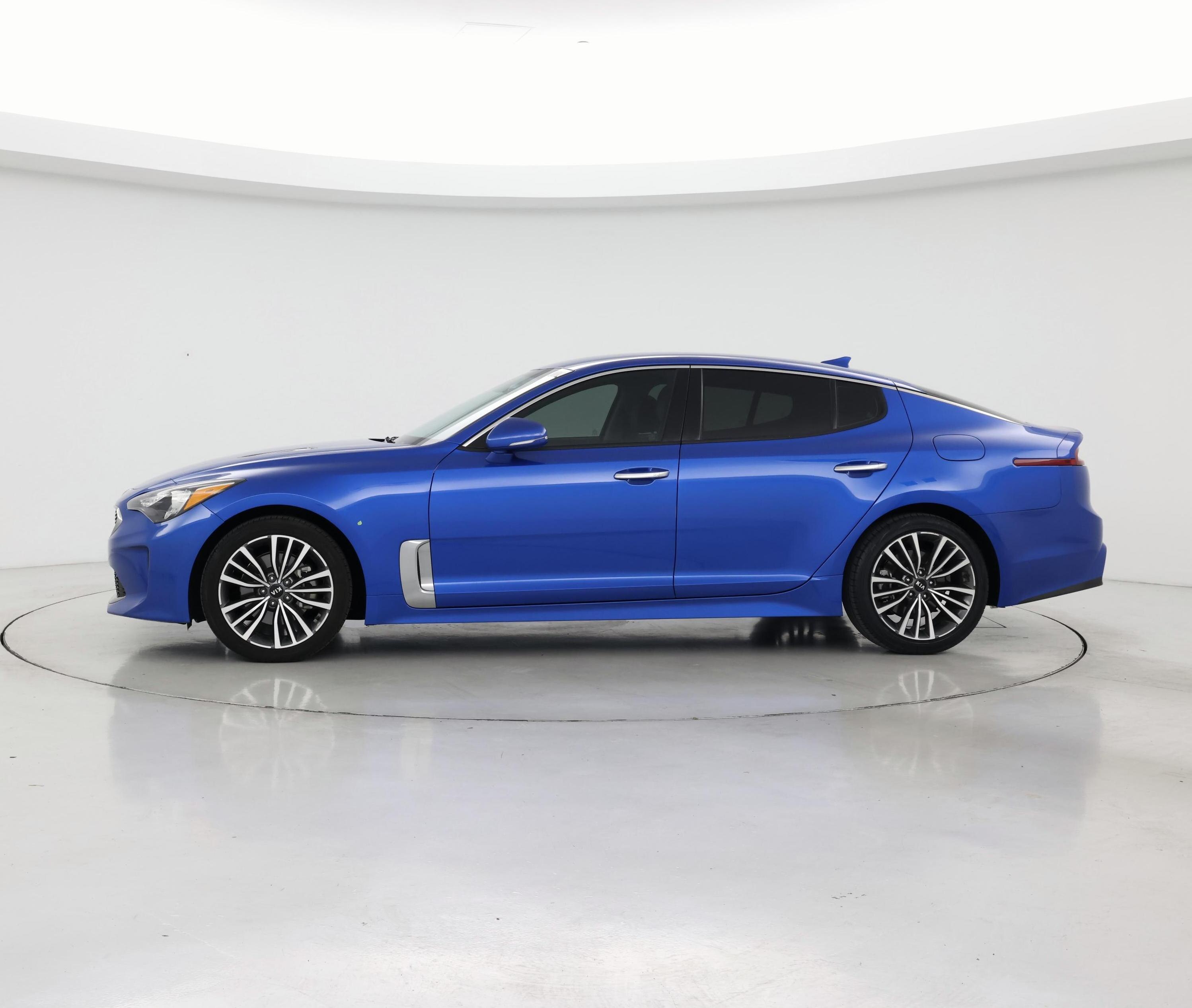 Thumbnail: 2019 Kia Stinger - 3