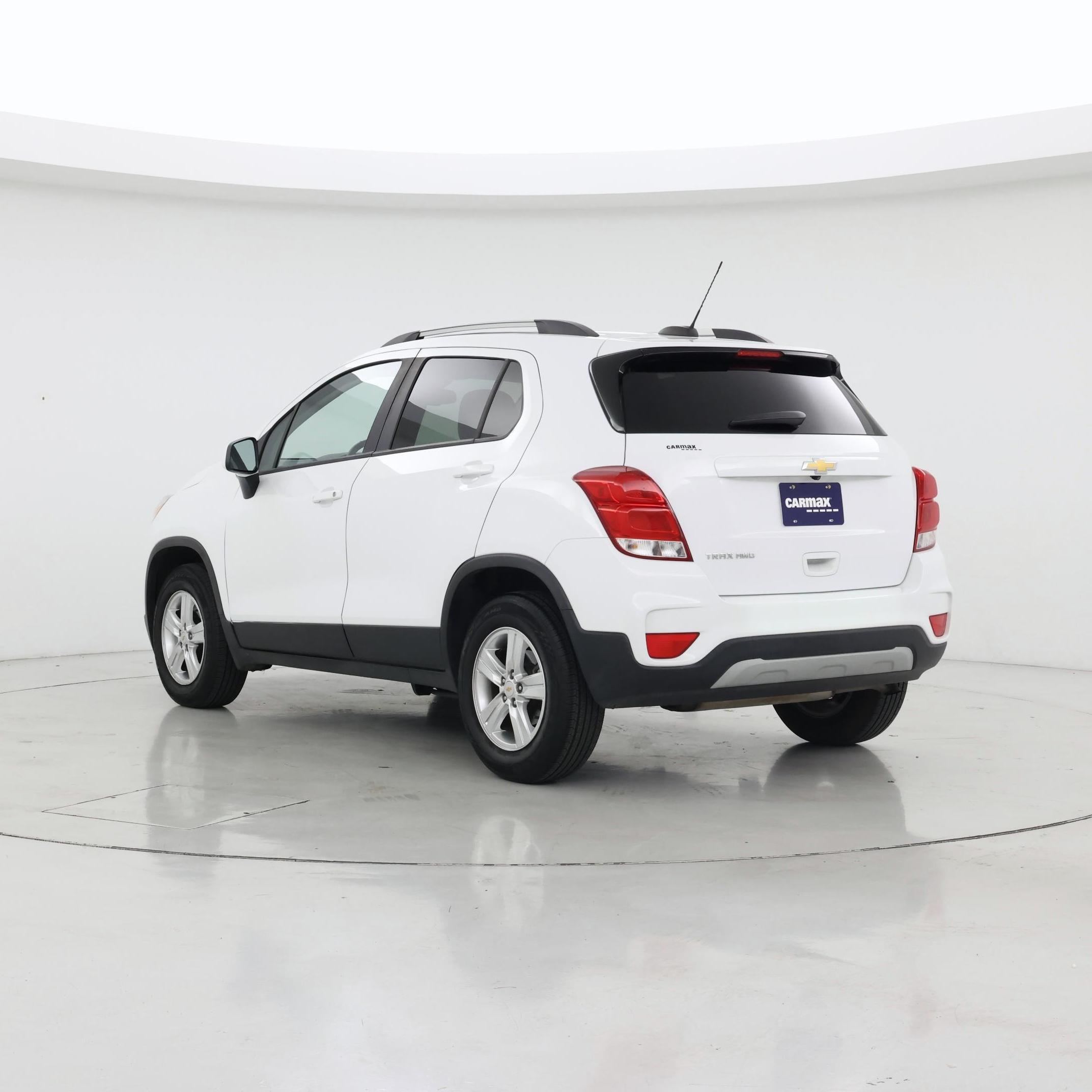 Thumbnail: 2021 Chevrolet Trax - 2