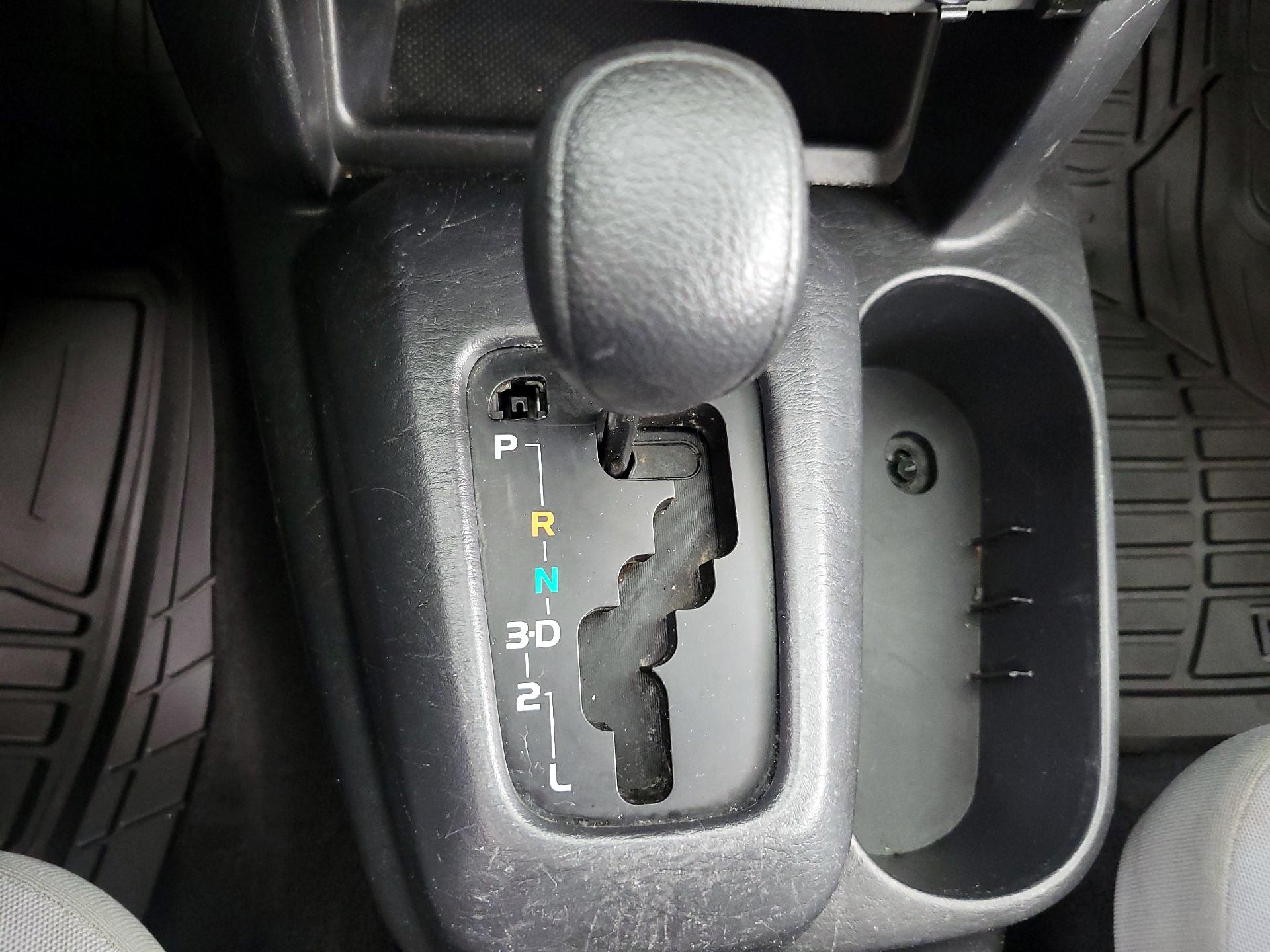 Thumbnail: 2013 Toyota Tacoma - 16
