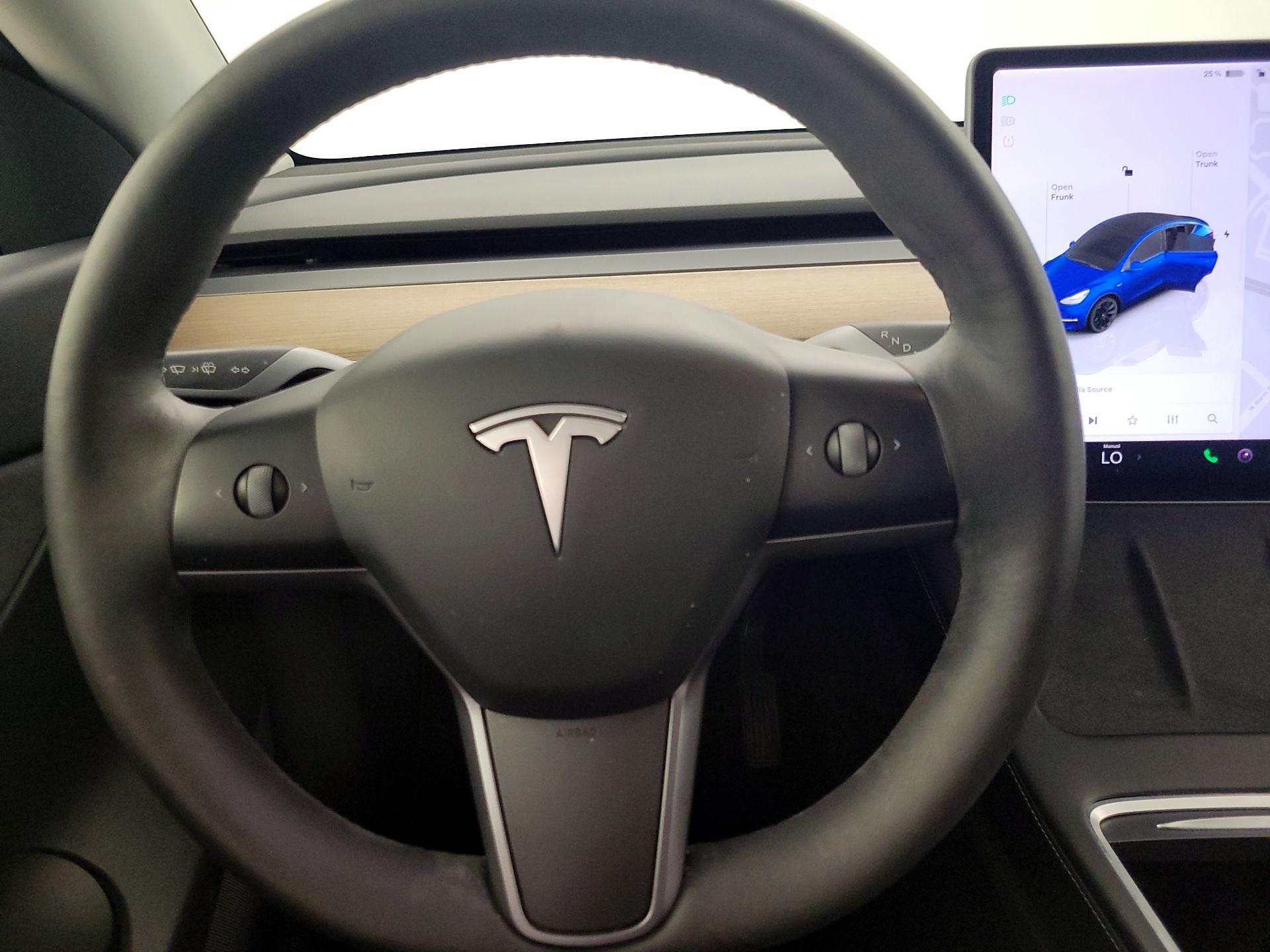 Thumbnail: 2022 Tesla Model Y - 10