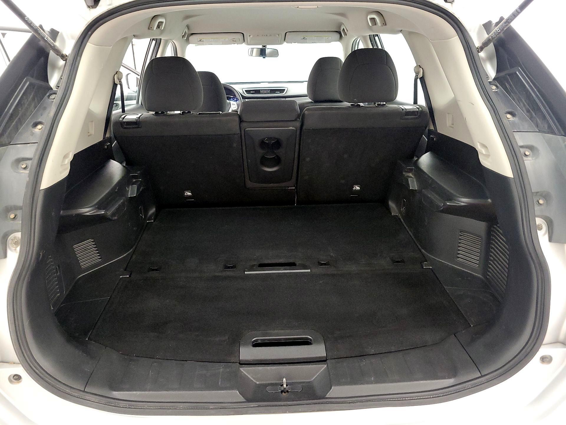 Thumbnail: 2016 Nissan Rogue - 20
