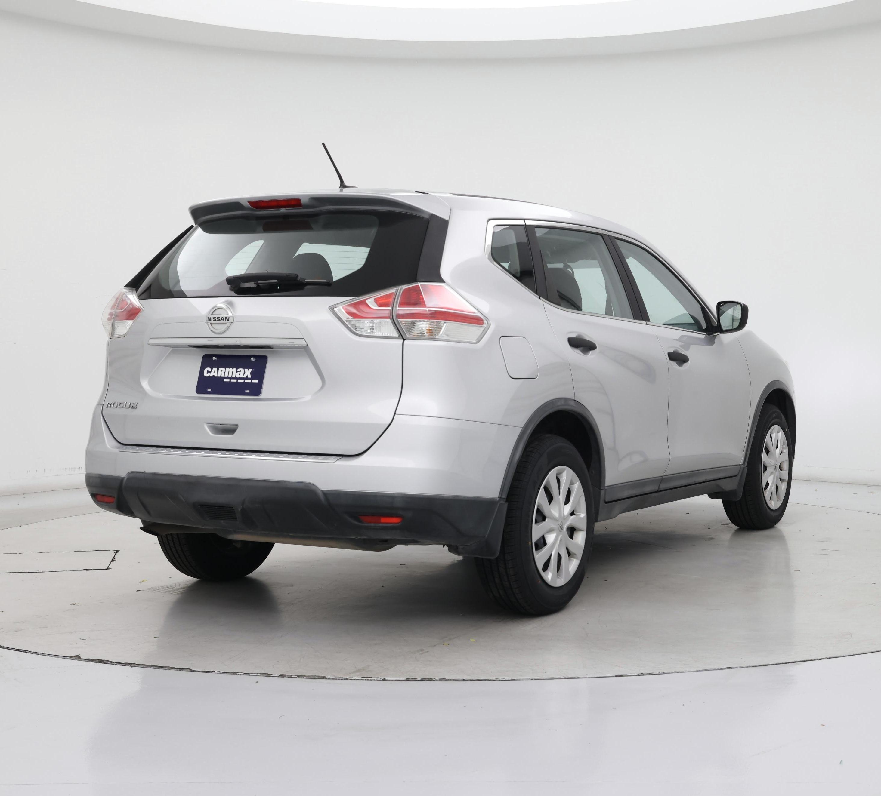 Thumbnail: 2016 Nissan Rogue - 8