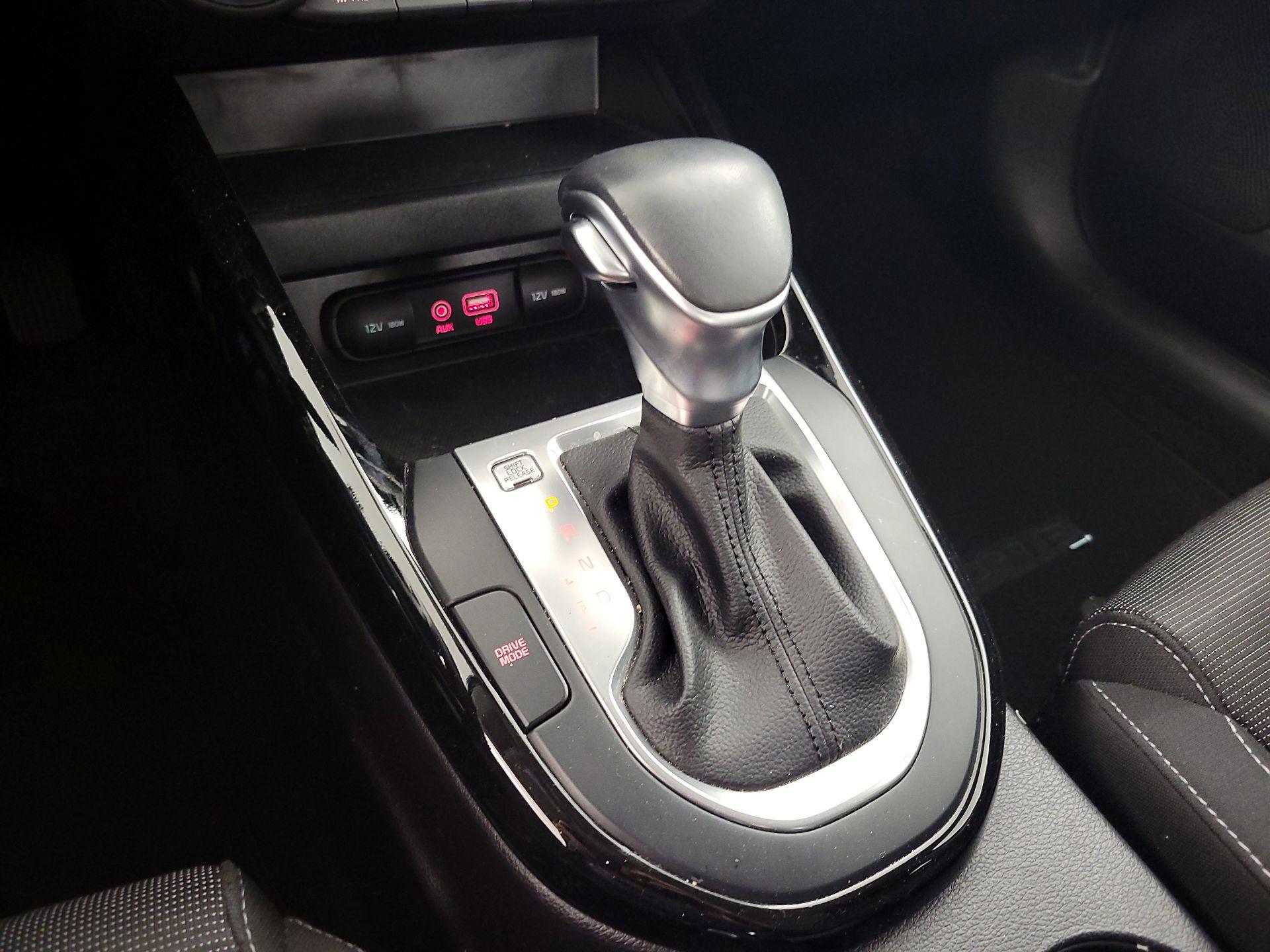 Thumbnail: 2019 Kia Forte - 17