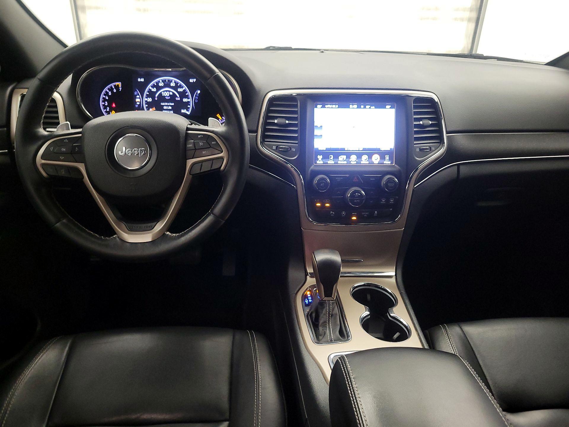 Thumbnail: 2017 Jeep Grand Cherokee - 9