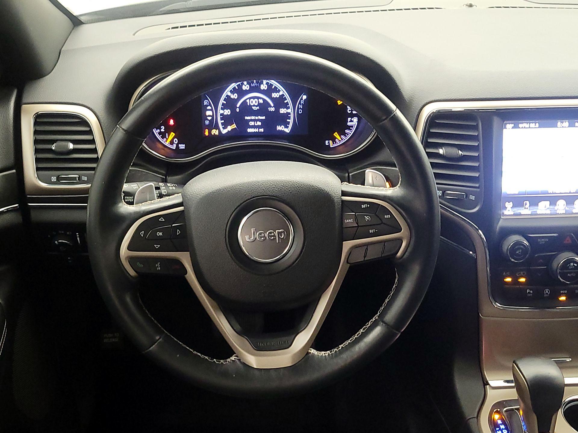 Thumbnail: 2017 Jeep Grand Cherokee - 10