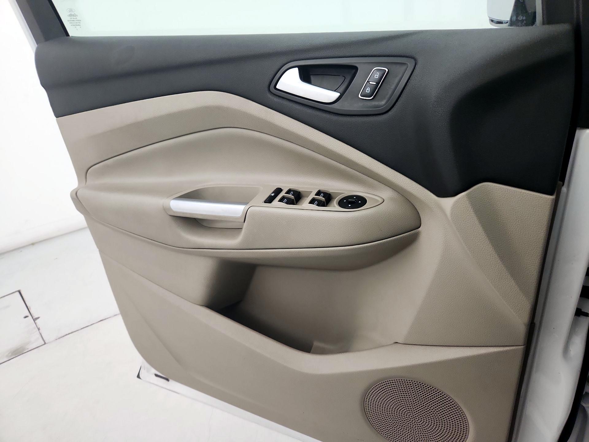 Thumbnail: 2015 Ford Escape - 12