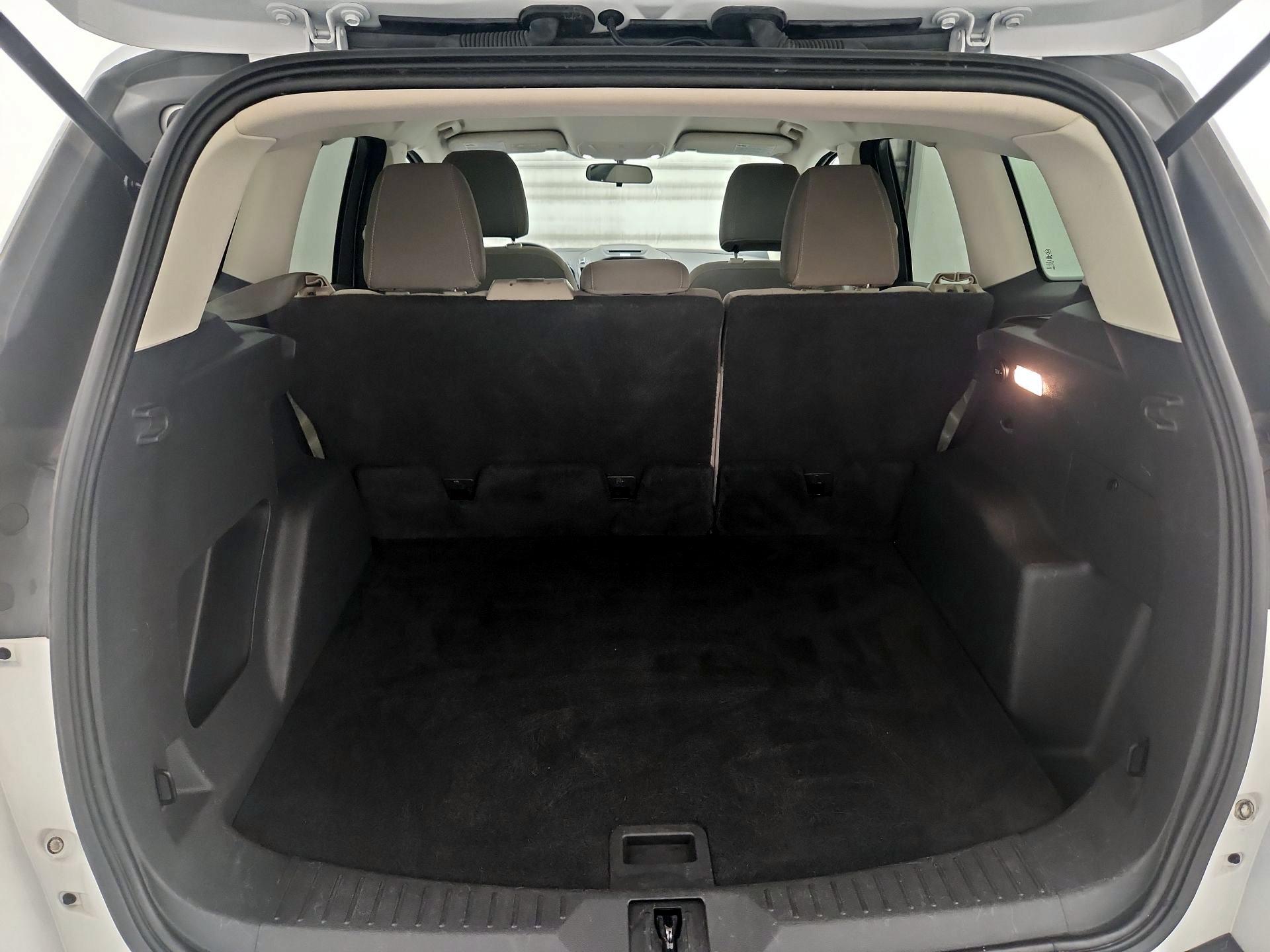 Thumbnail: 2015 Ford Escape - 20