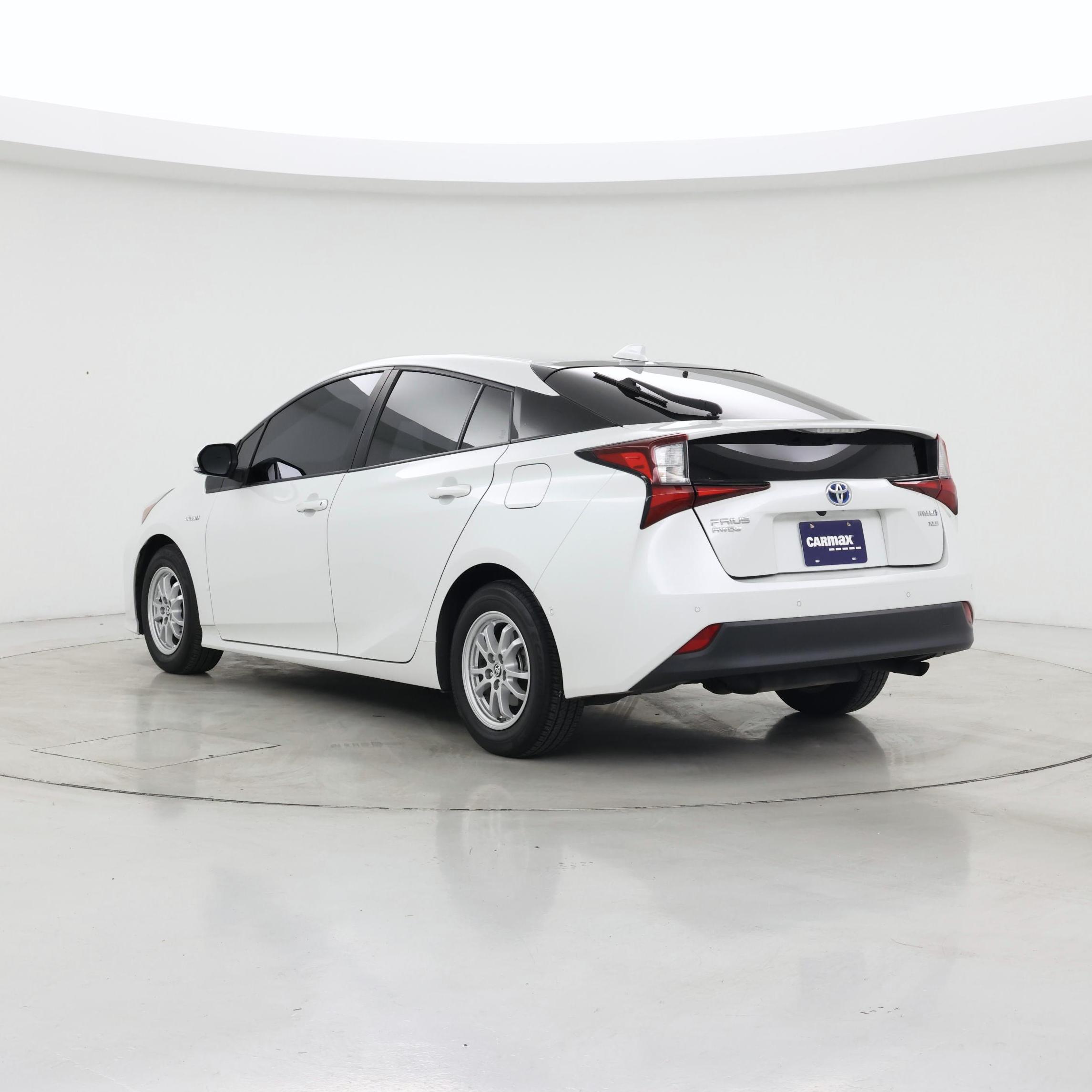 Thumbnail: 2021 Toyota Prius - 2
