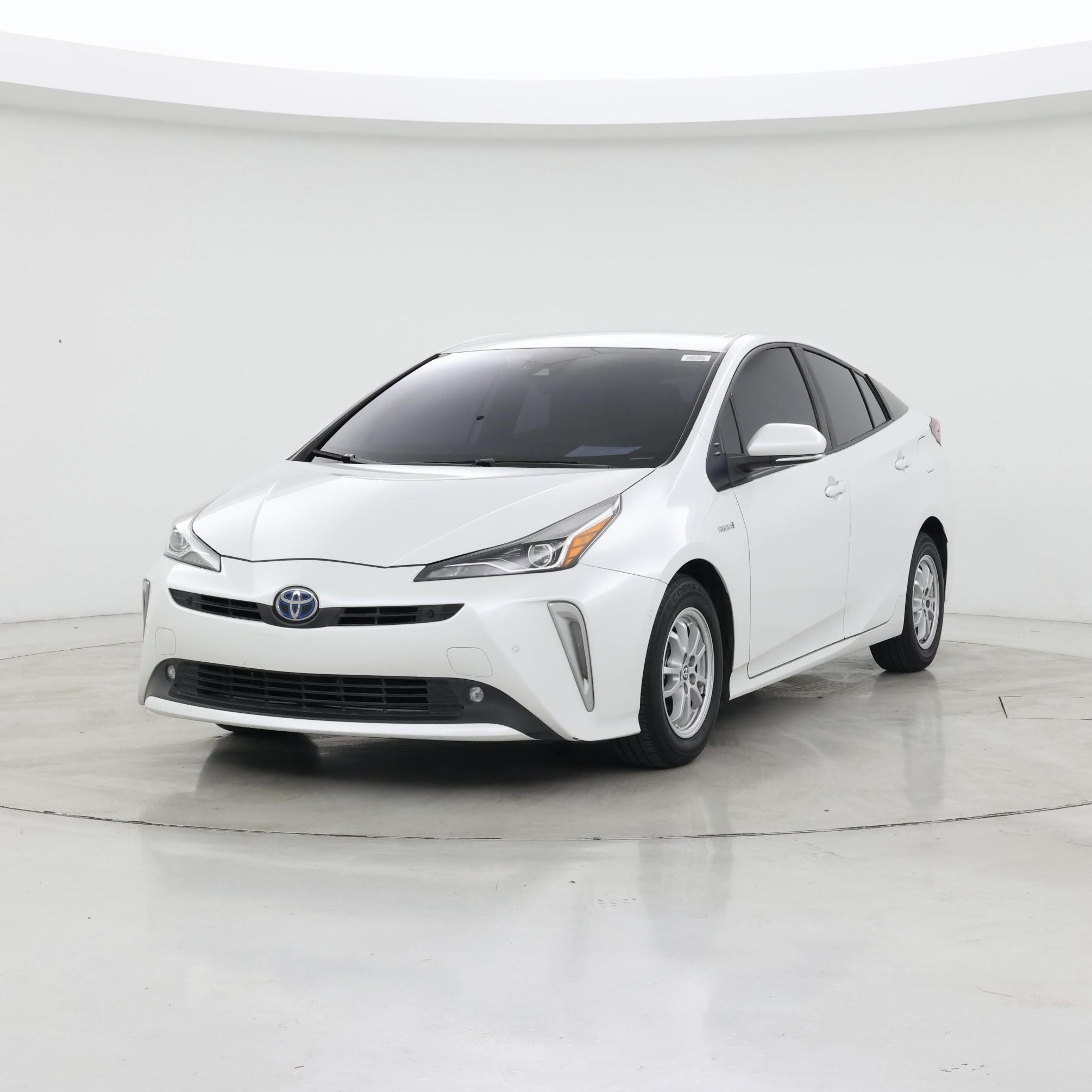 Thumbnail: 2021 Toyota Prius - 4